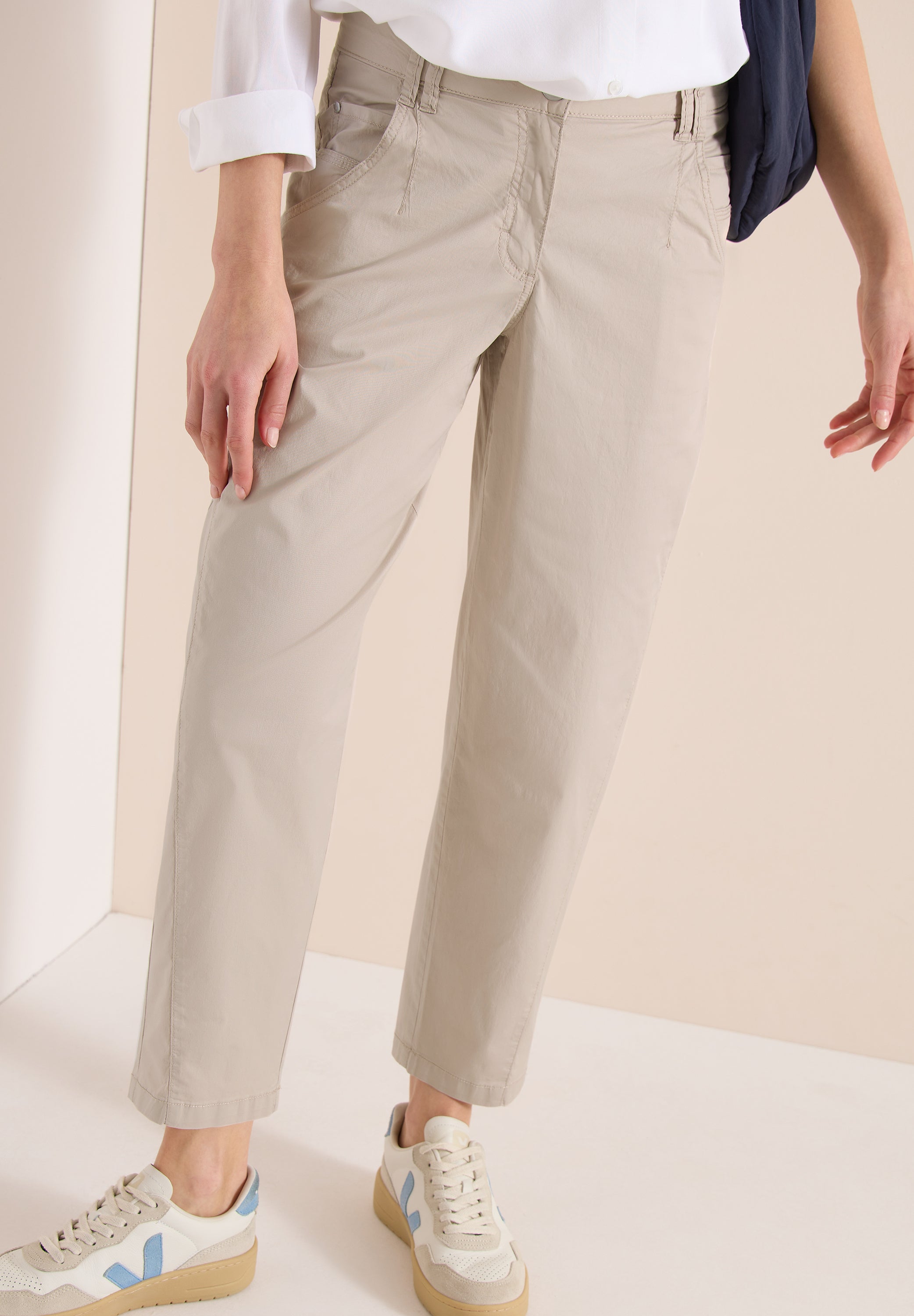 Mid Waist Barrel Leg Hose im Casual Fit