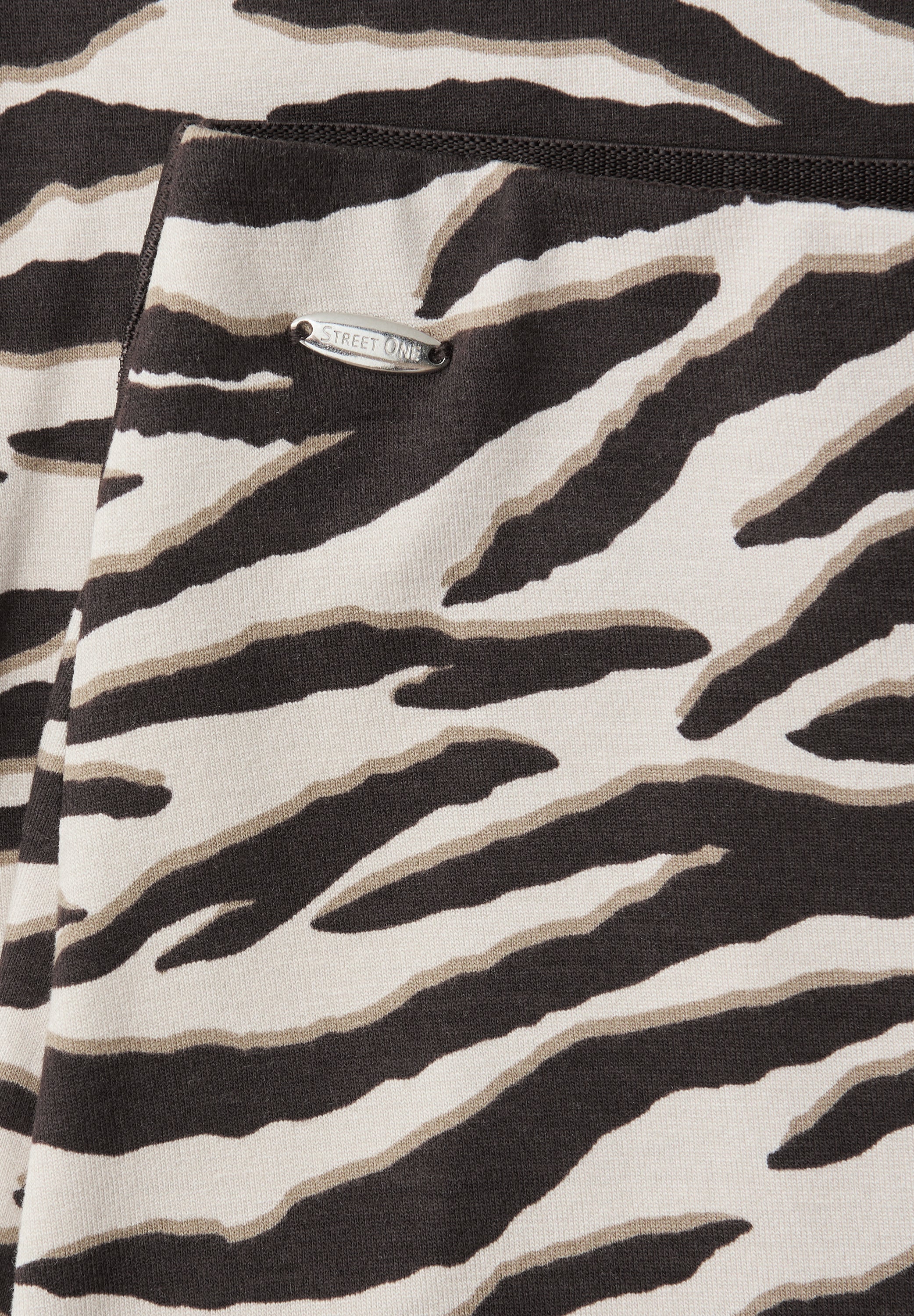 Midi-Rock mit Schlitz und Animal Print
