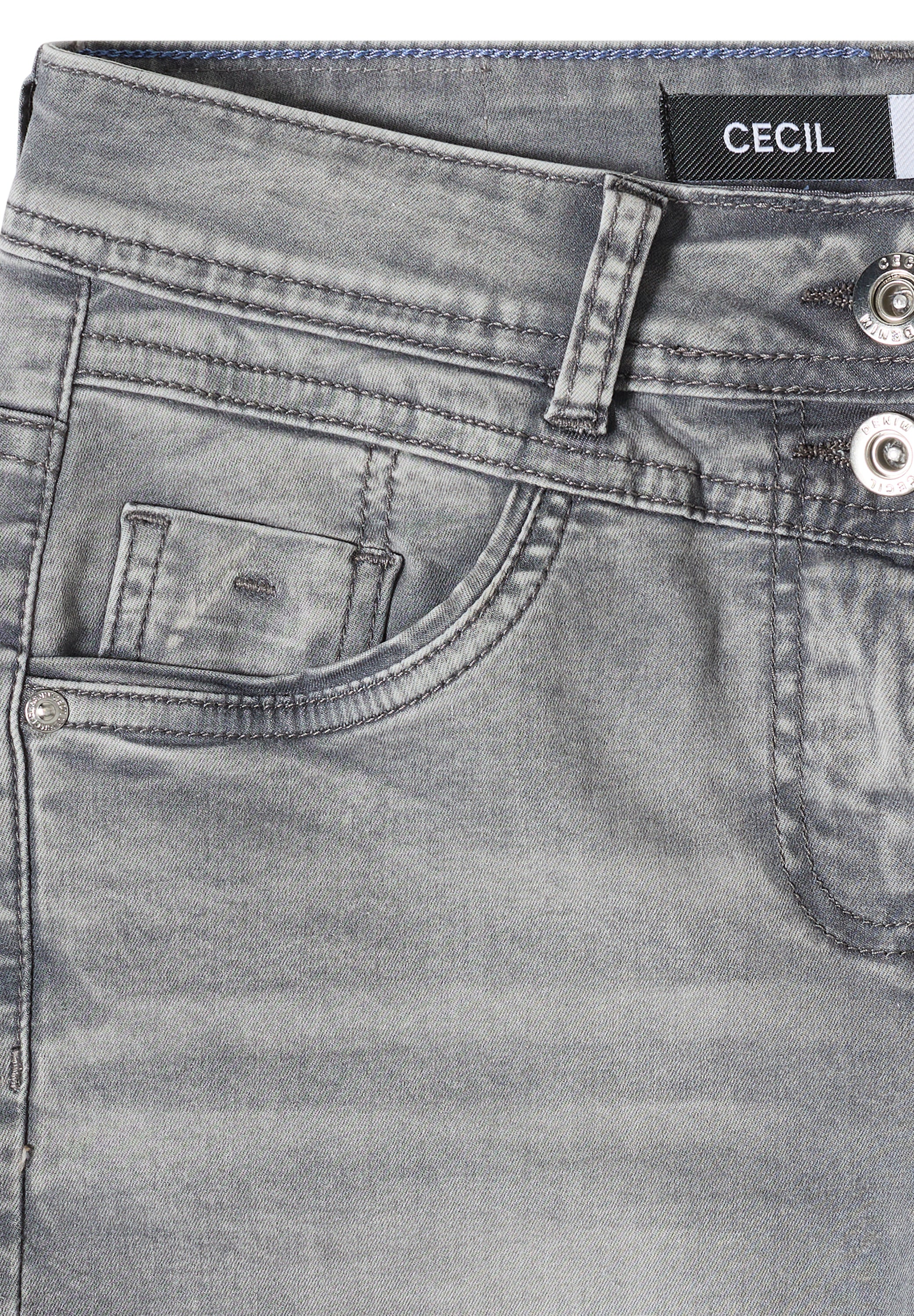 Straight Leg Jeansshorts im Slim Fit