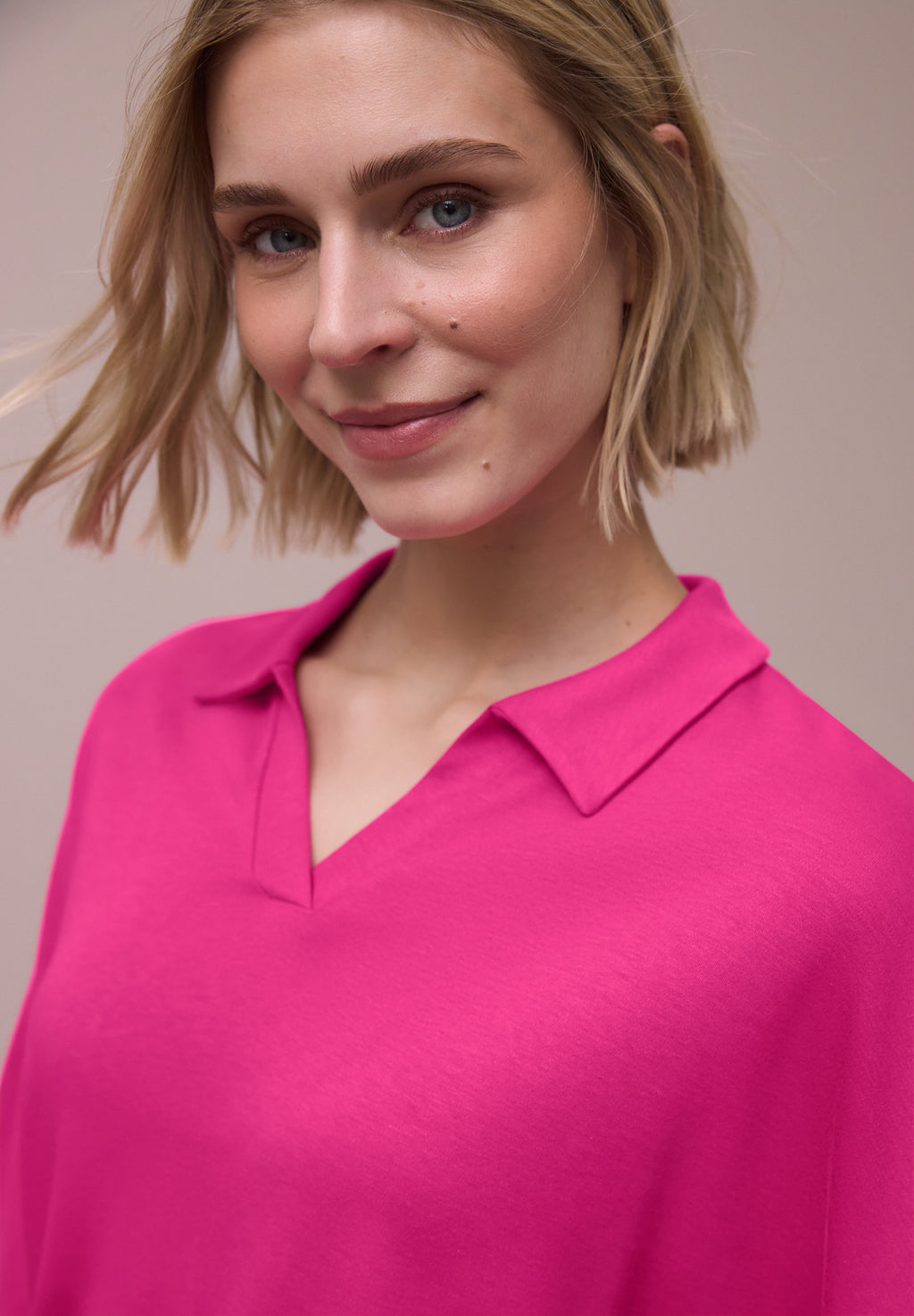 Dropped Shoulder Poloshirt mit Elastikbund