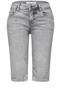 Slim Leg Bermuda mit Turn-Up-Detail