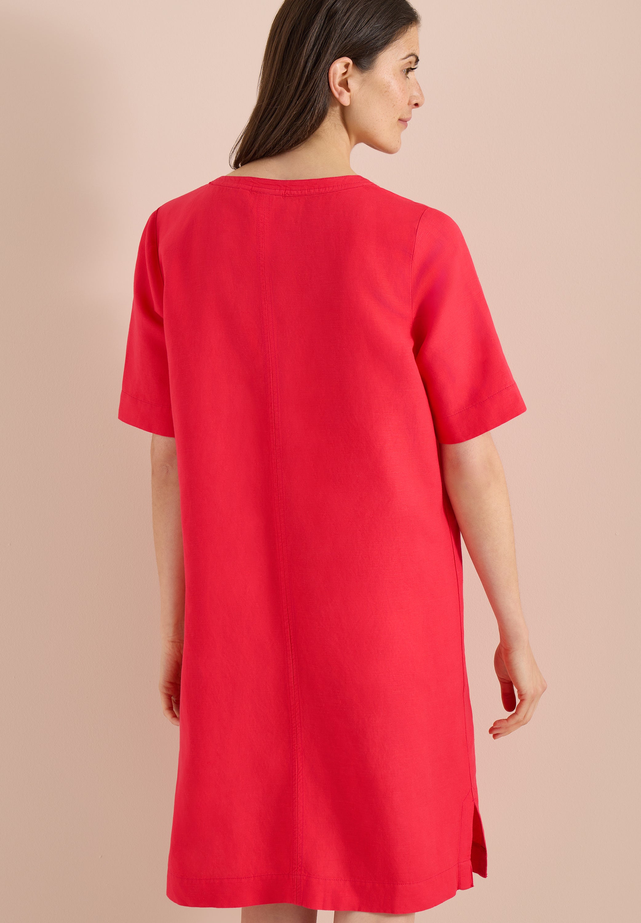Knielanges Kleid aus Leinenmix