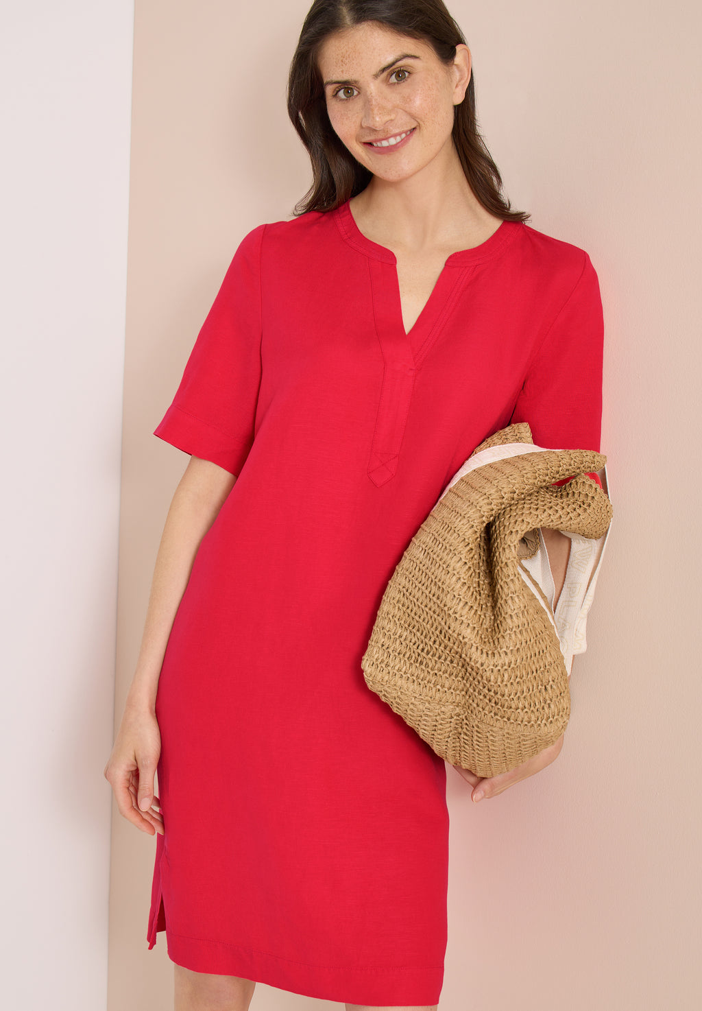 Knielanges Kleid aus Leinenmix