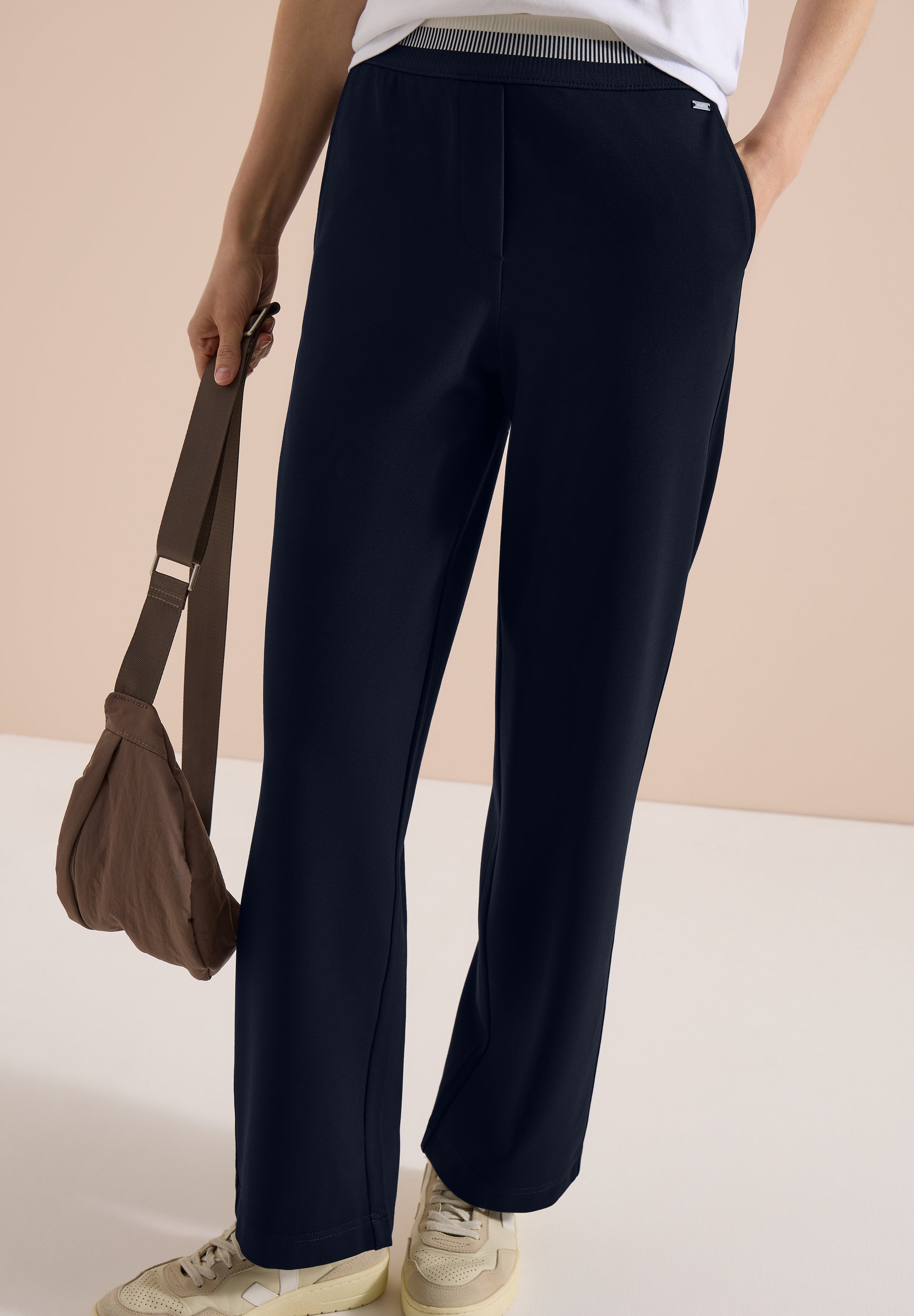 High Waist Straight Leg Hose im Loose Fit