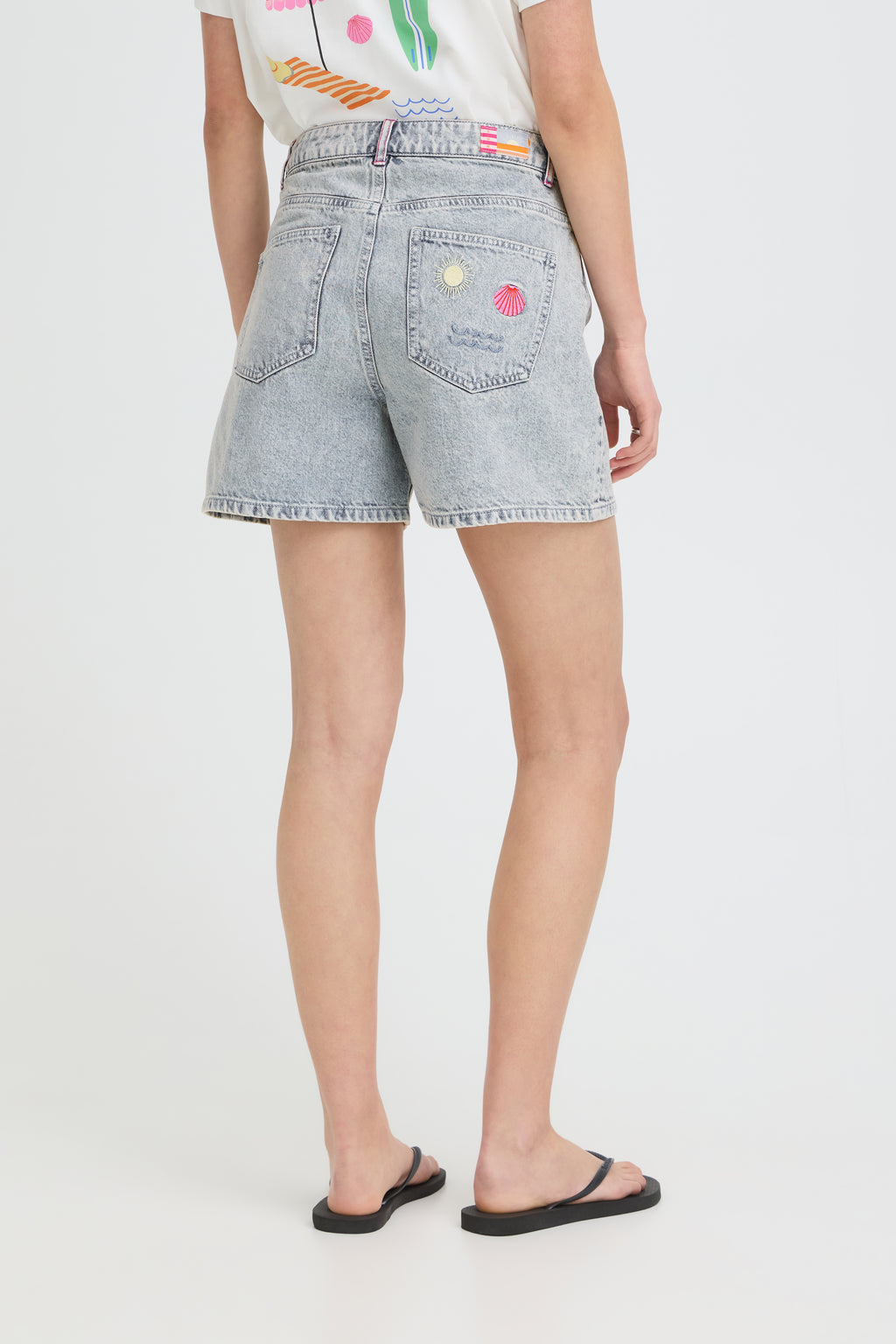 Shorts | Laveny