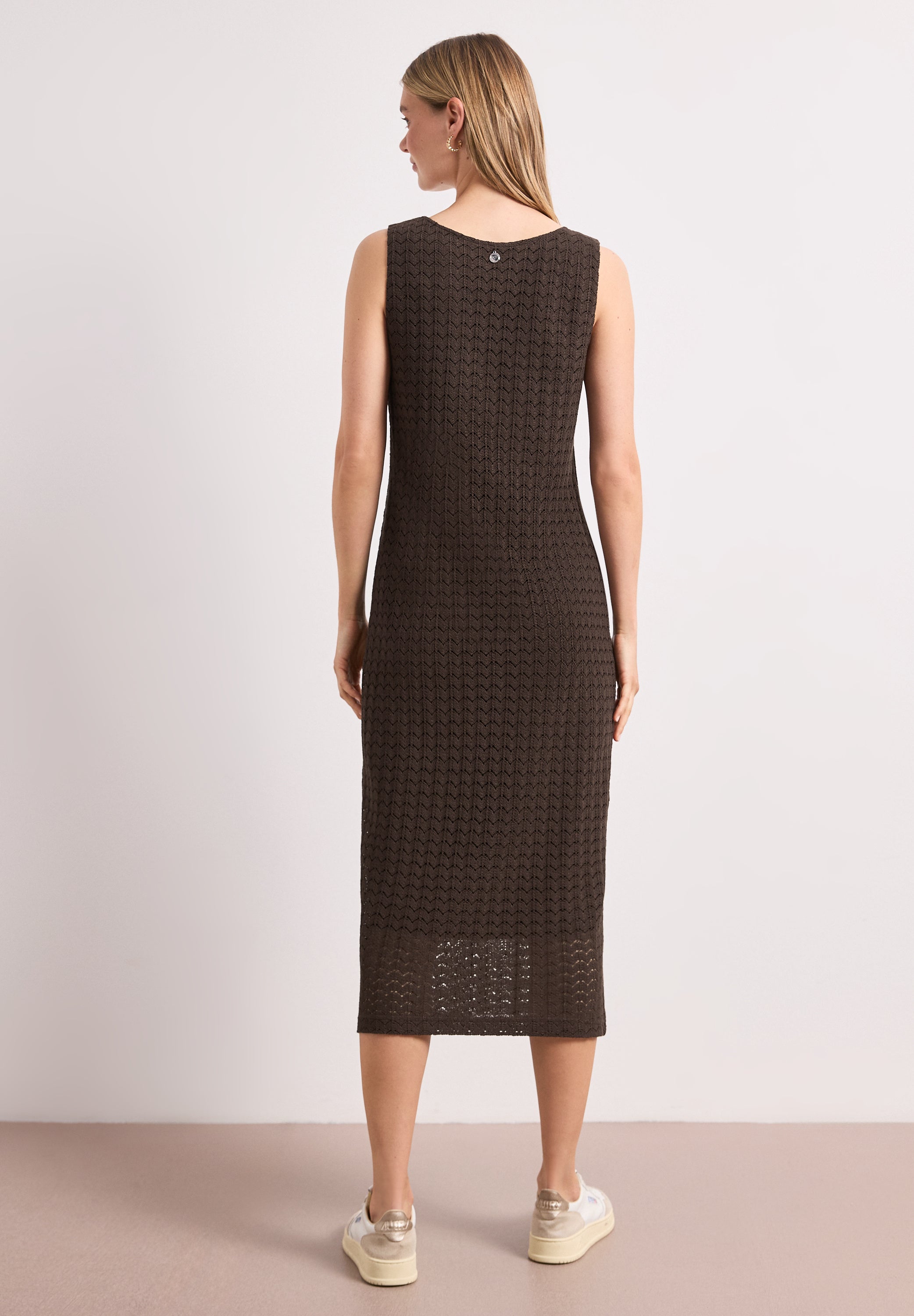 Midi-Kleid mit V-Neck aus Spitze