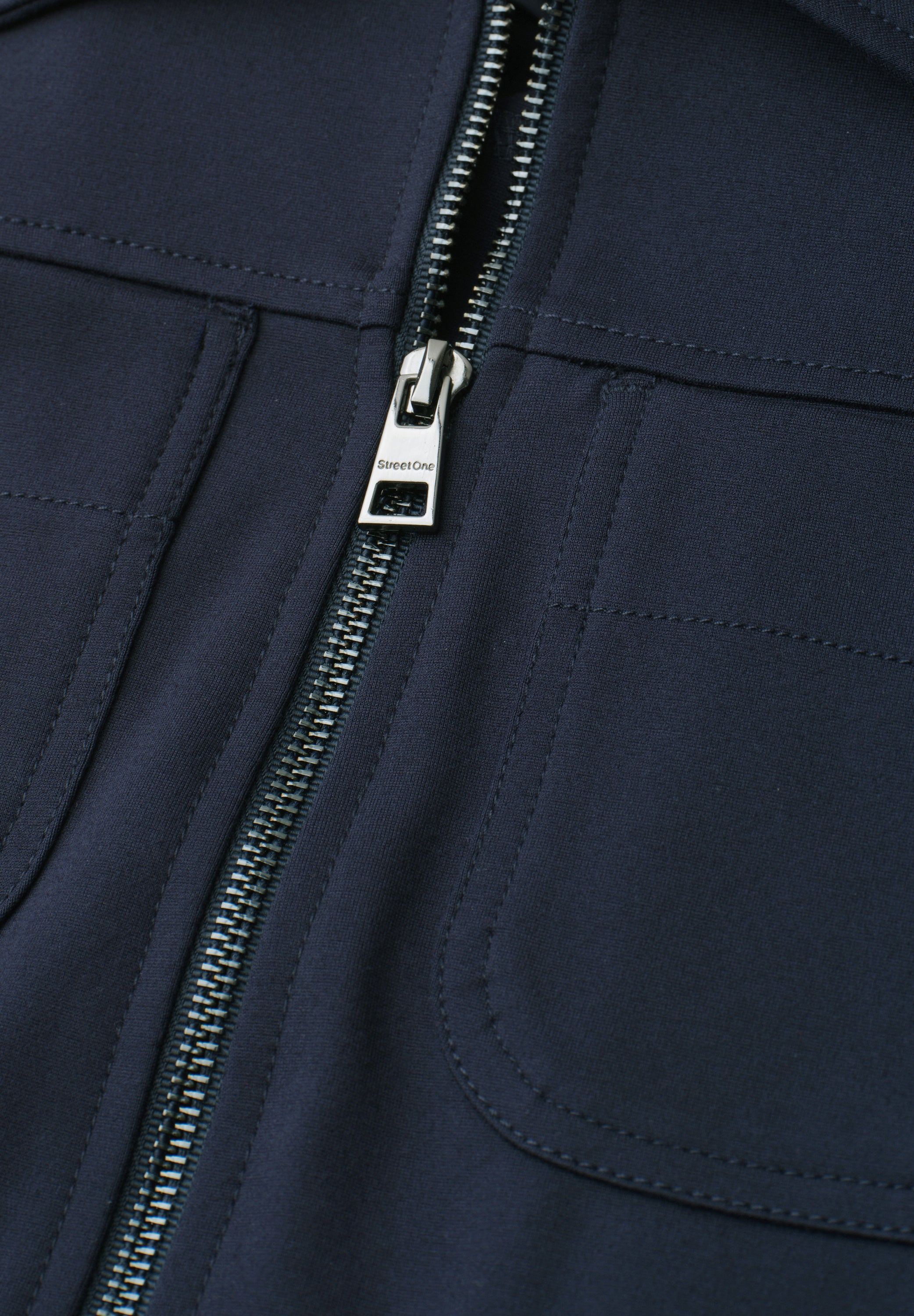 Jacke mit Zipper und Brusttaschen