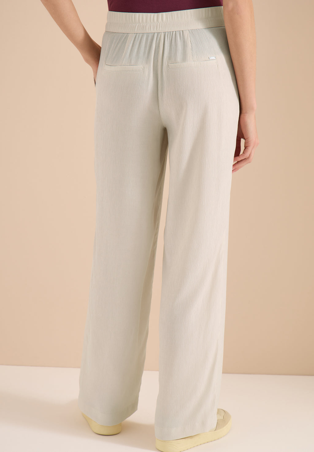 High Waist Straight Leg Hose im Loose Fit