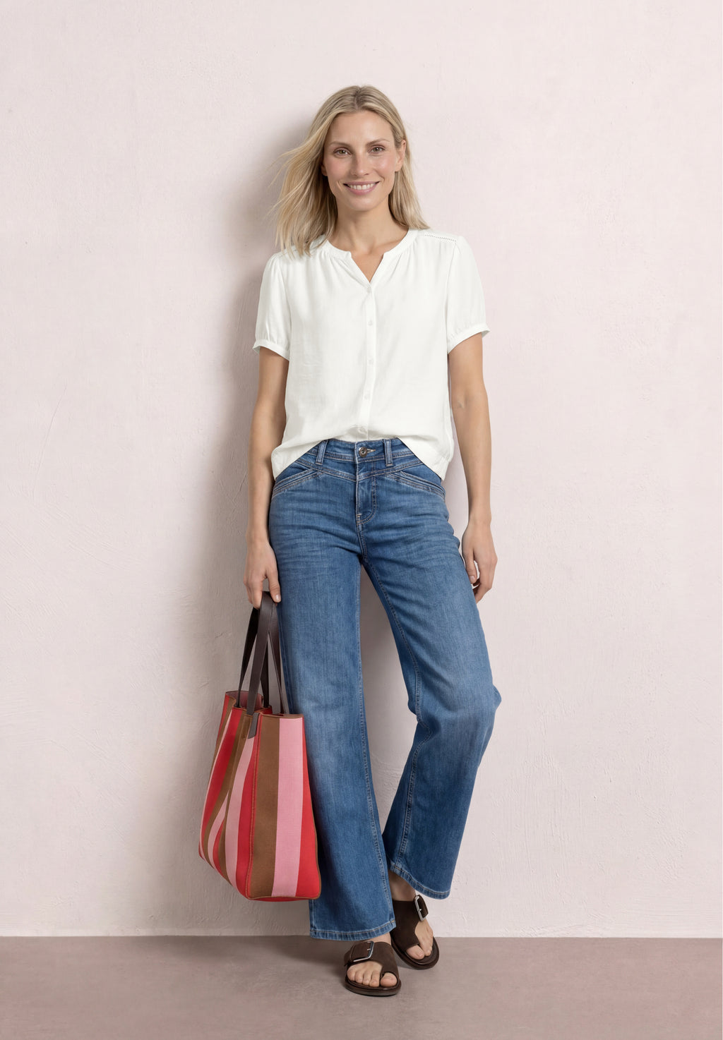 Kurzarm Bluse mit Split Neck und Knöpfen