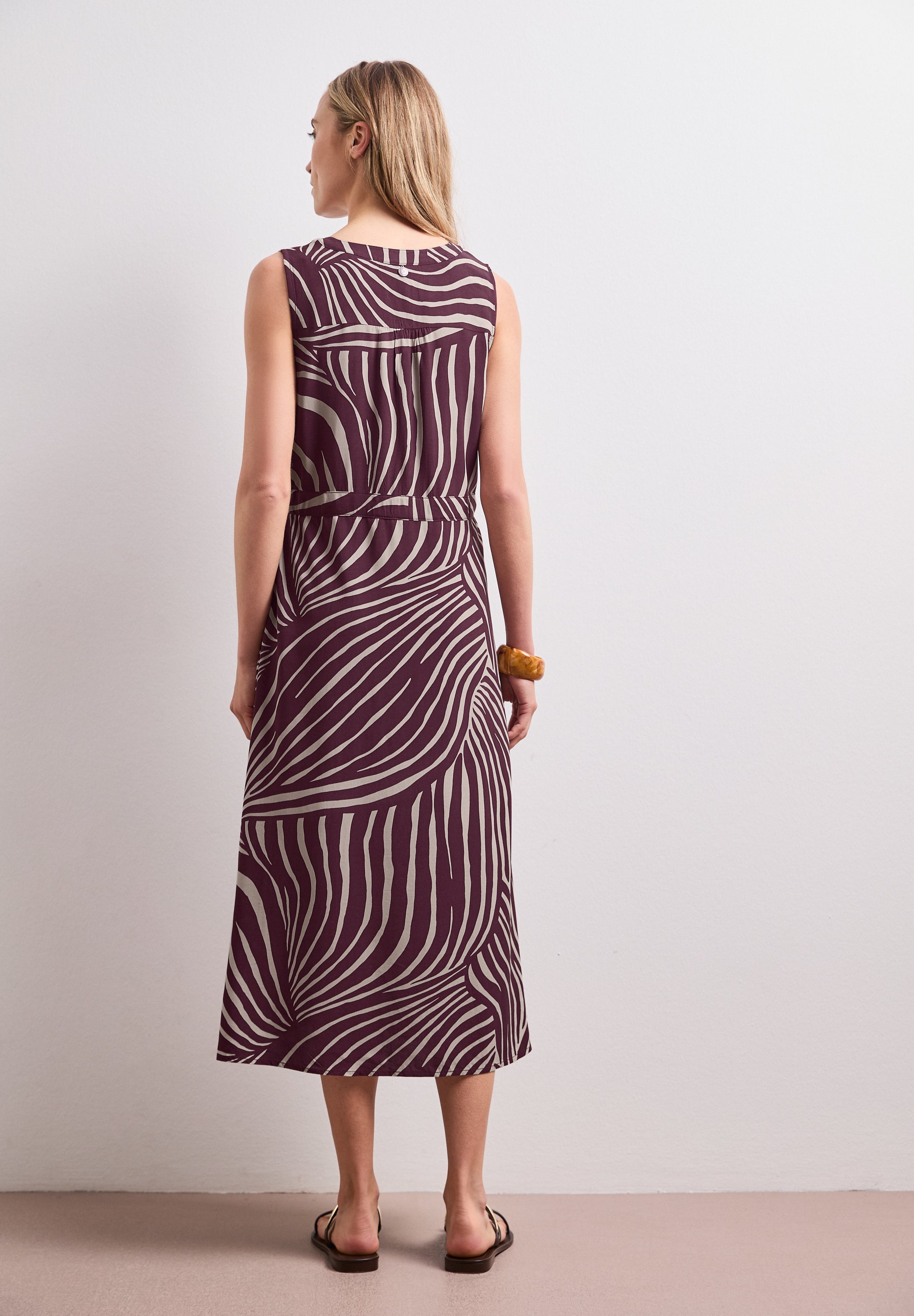 Midi-Kleid mit Split Neck und Zipper