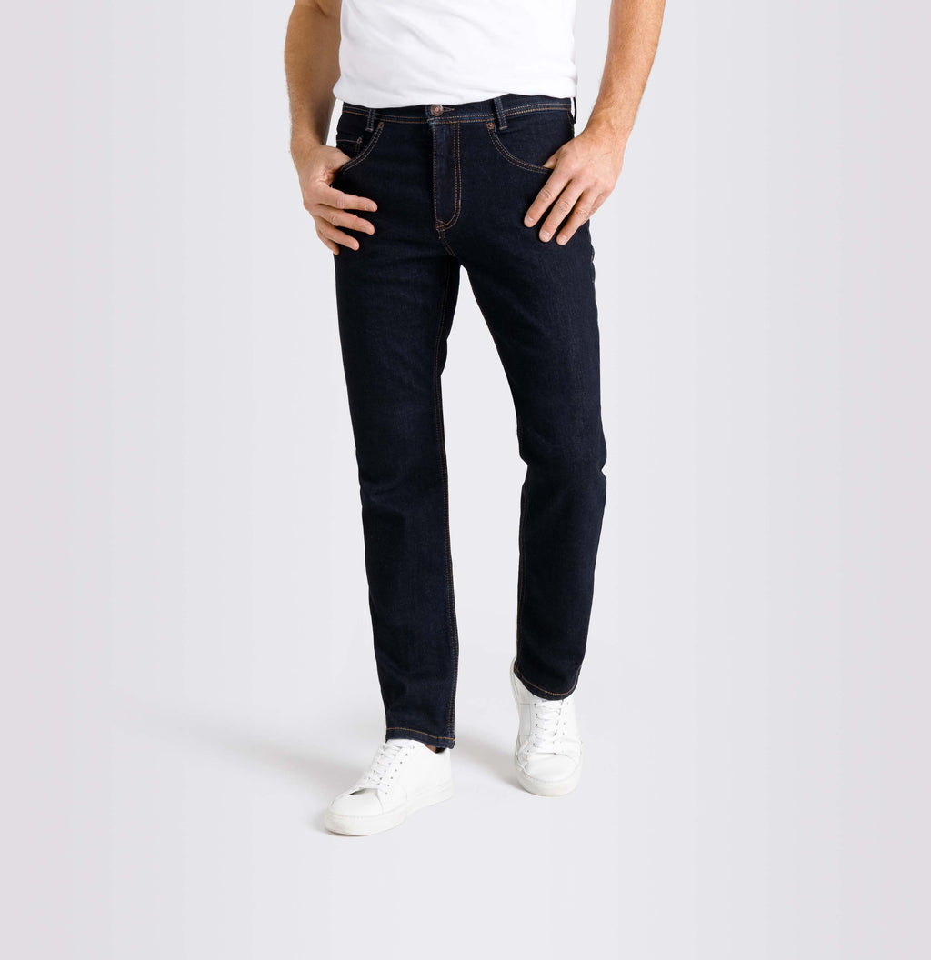 Jeans Arne aus Recycled Denim von MAC