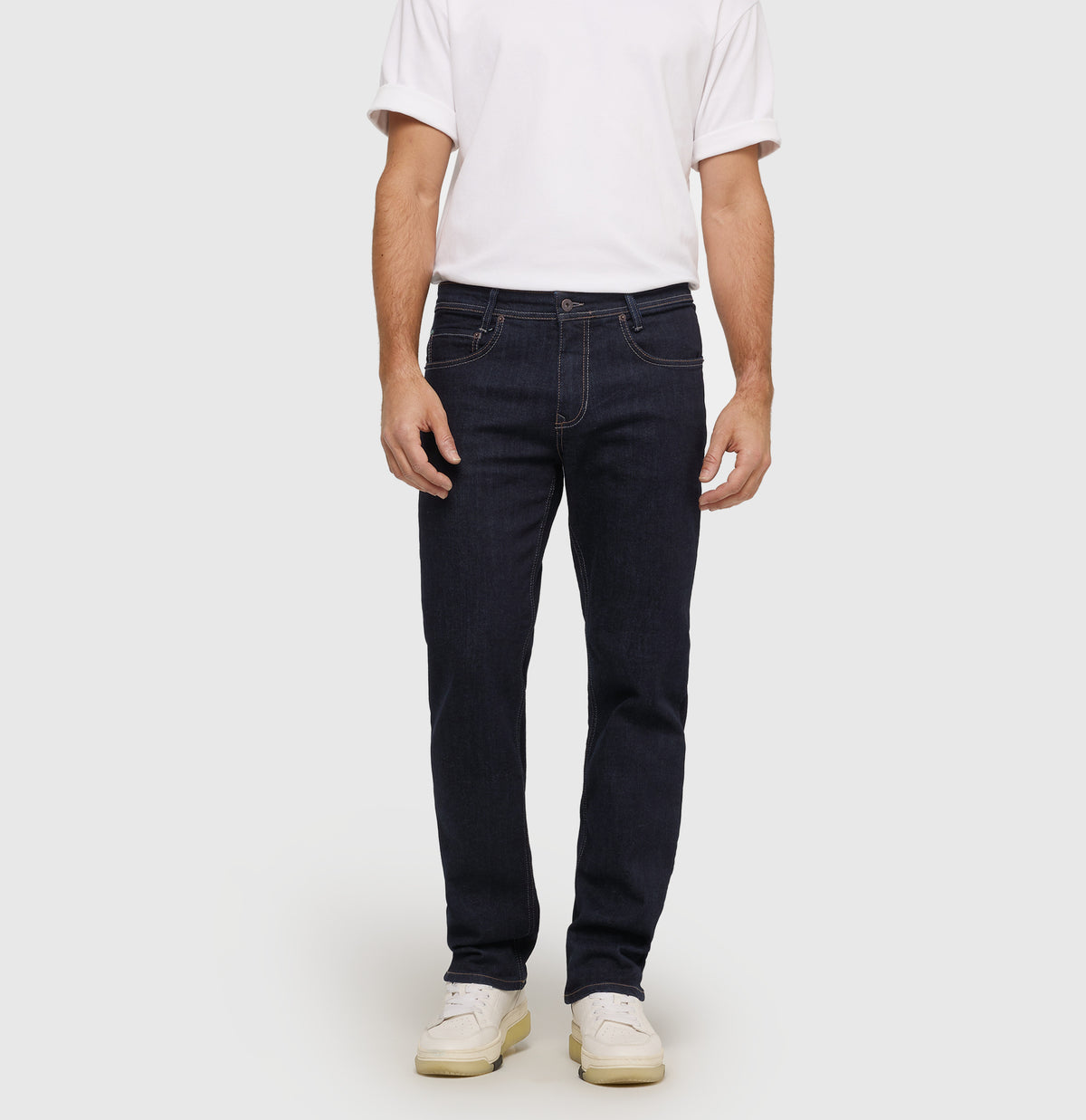 Jeans Arne aus Recycled Denim von MAC