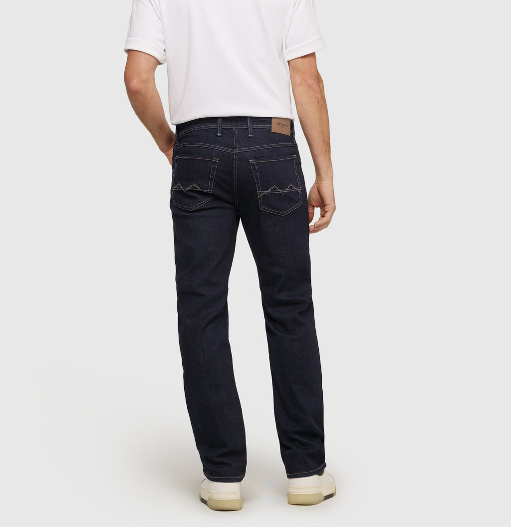 Jeans Arne aus Recycled Denim von MAC