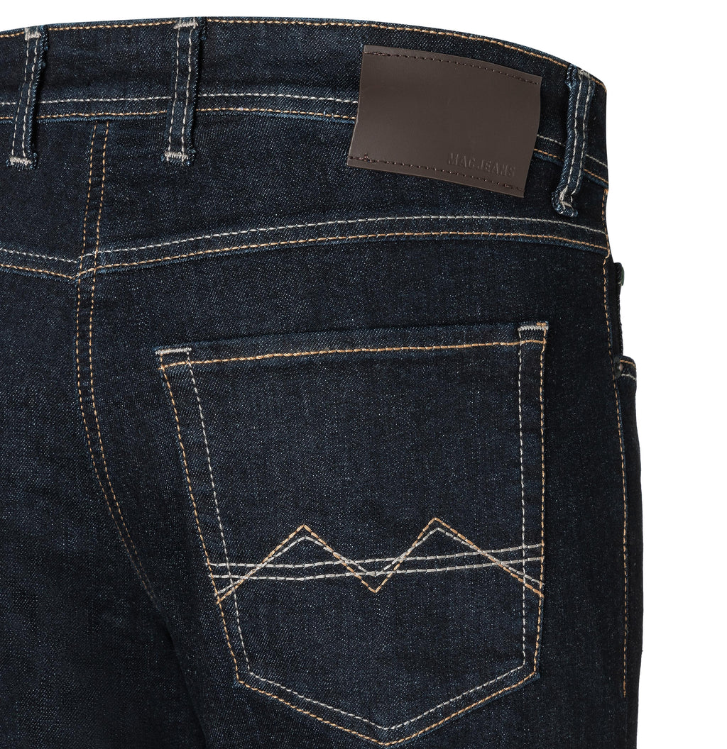 Jeans Arne aus Recycled Denim von MAC