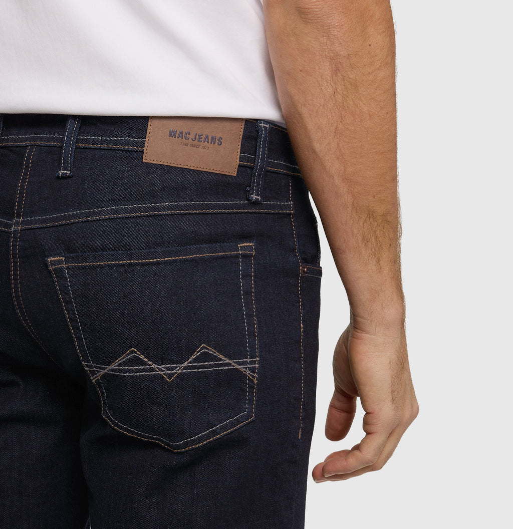 Jeans Arne aus Recycled Denim von MAC