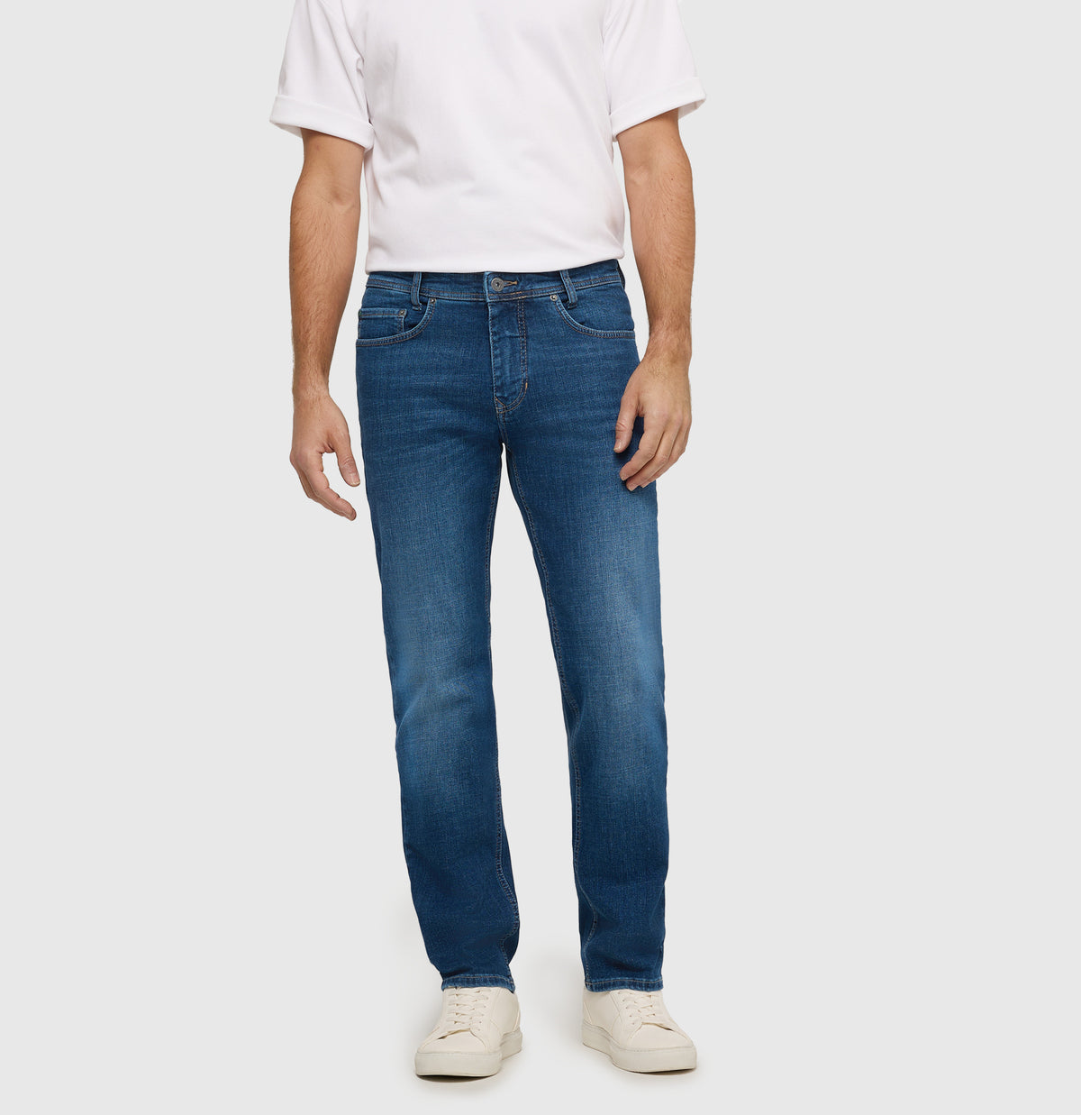 Jeans Arne aus Recycled Denim von MAC