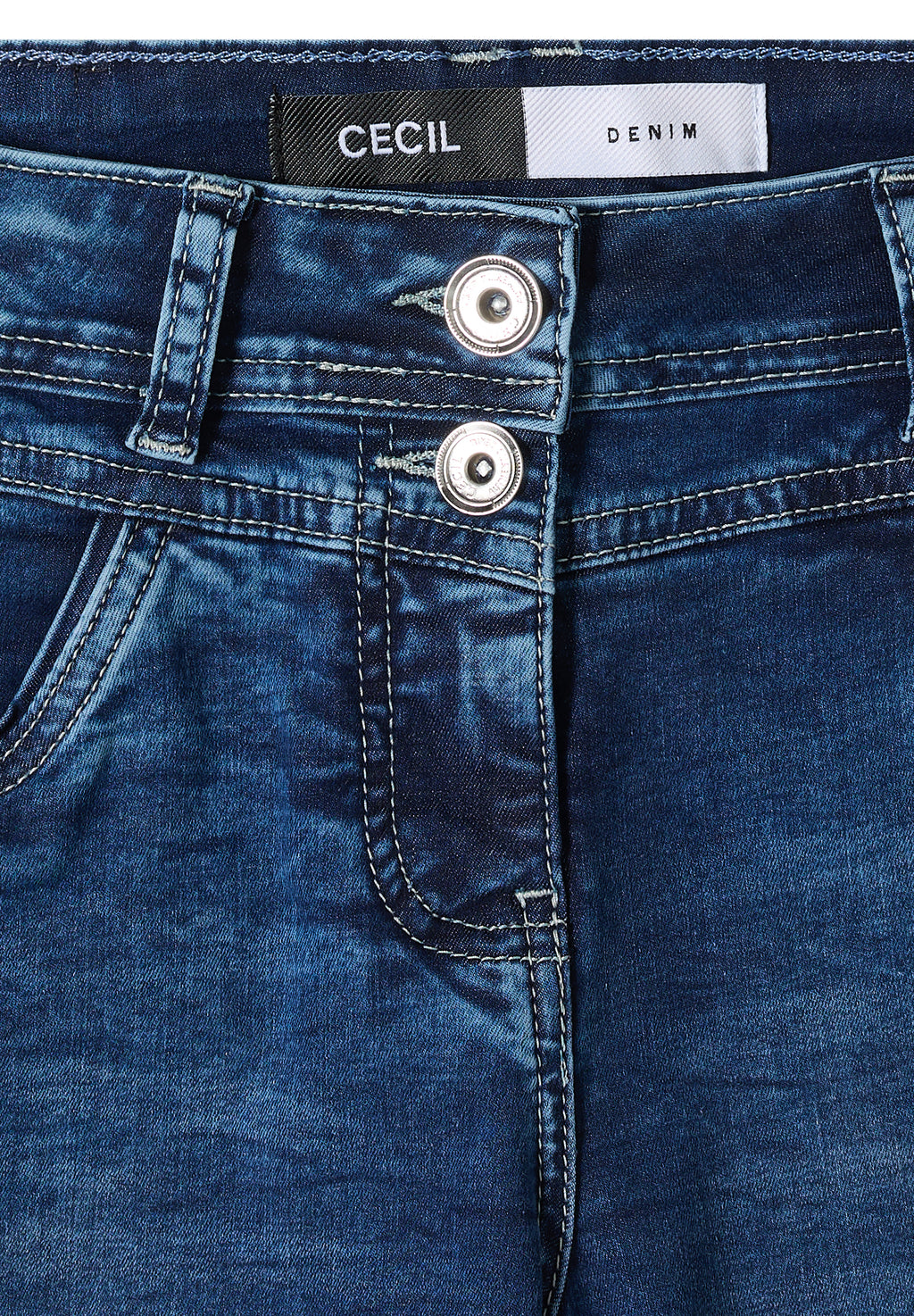 Slim Leg Jeansshorts im Casual Fit