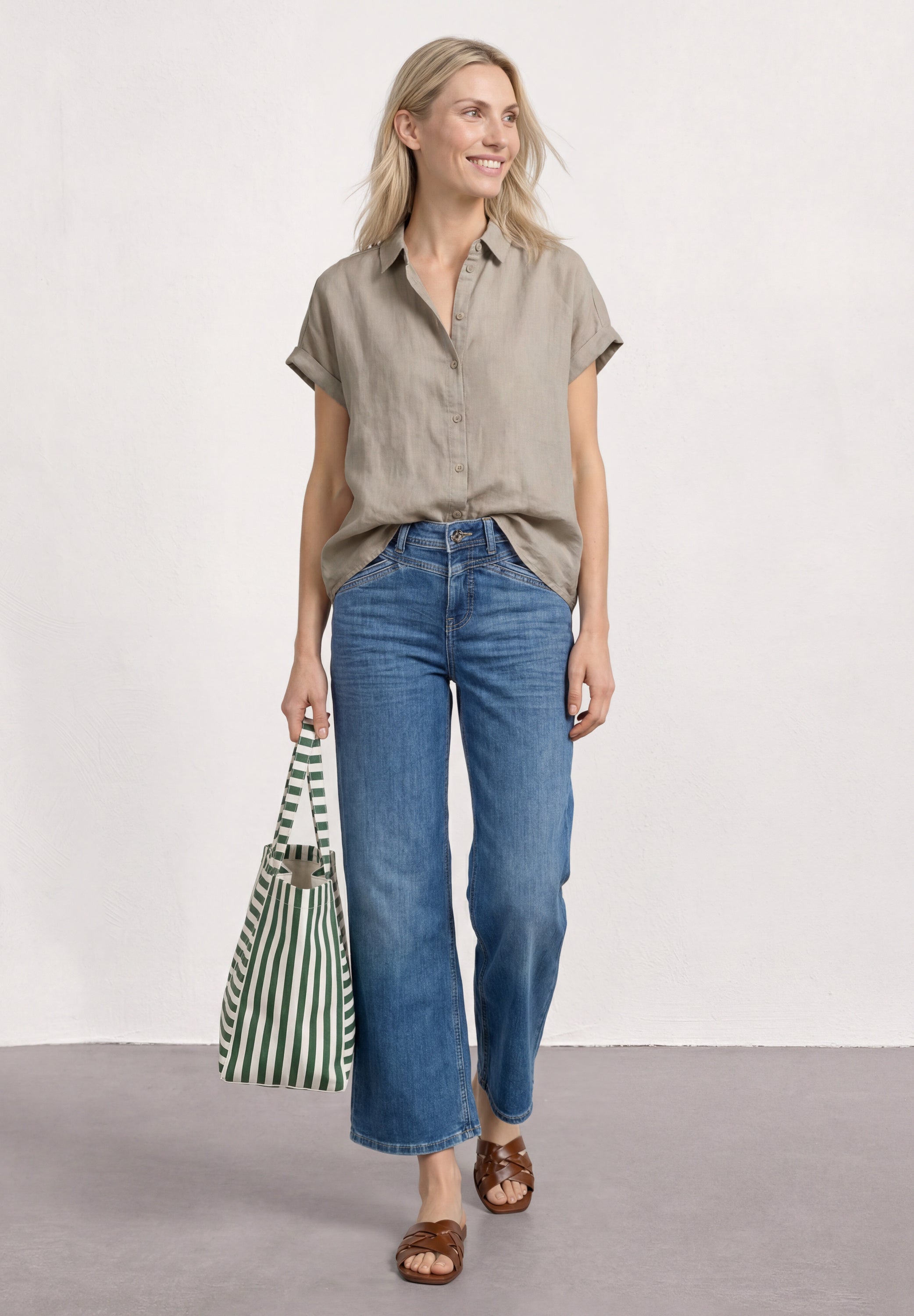 Dropped Shoulder Bluse aus Leinen