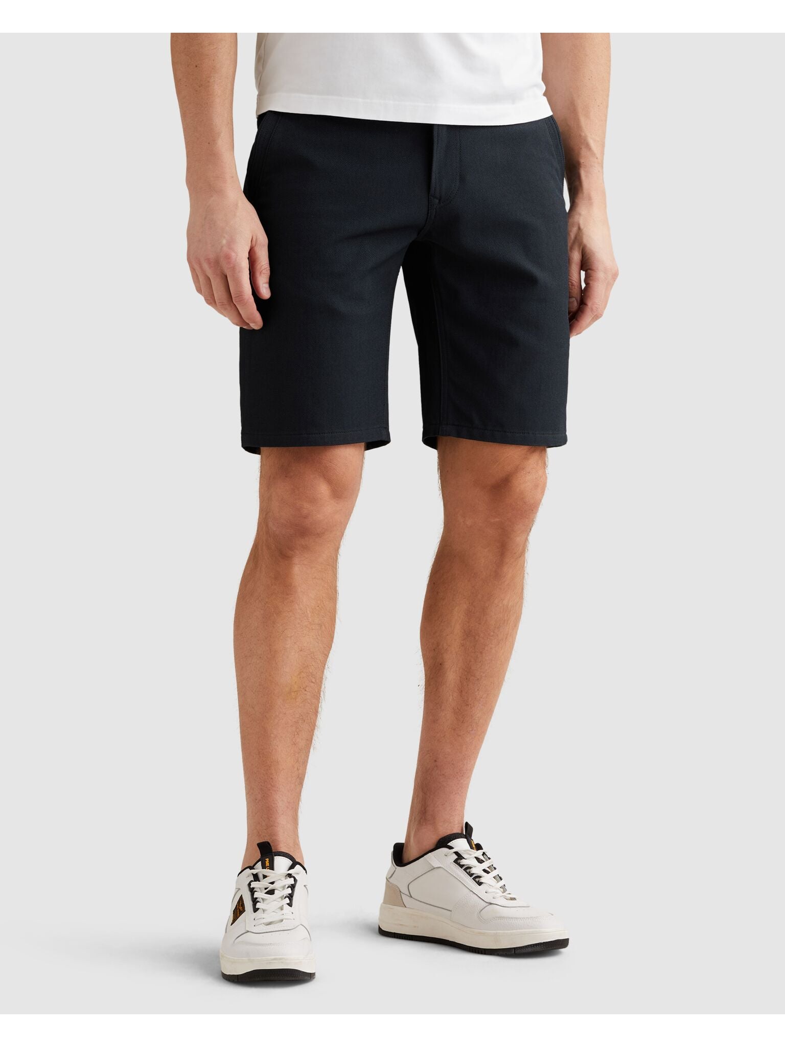 INTERWING CHINO RELAXED SHORTS