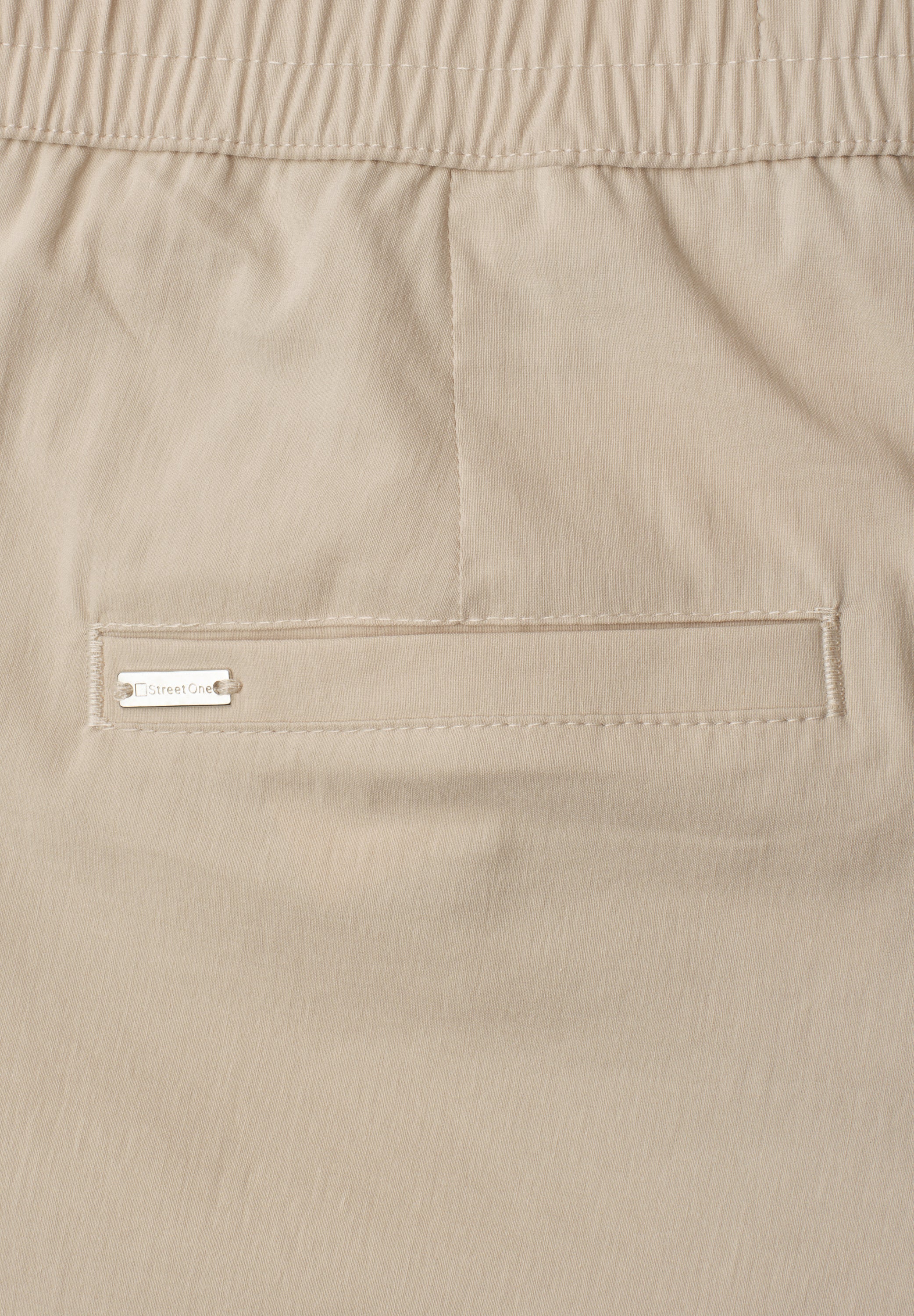 Slim Leg Chino mit Elastikbund