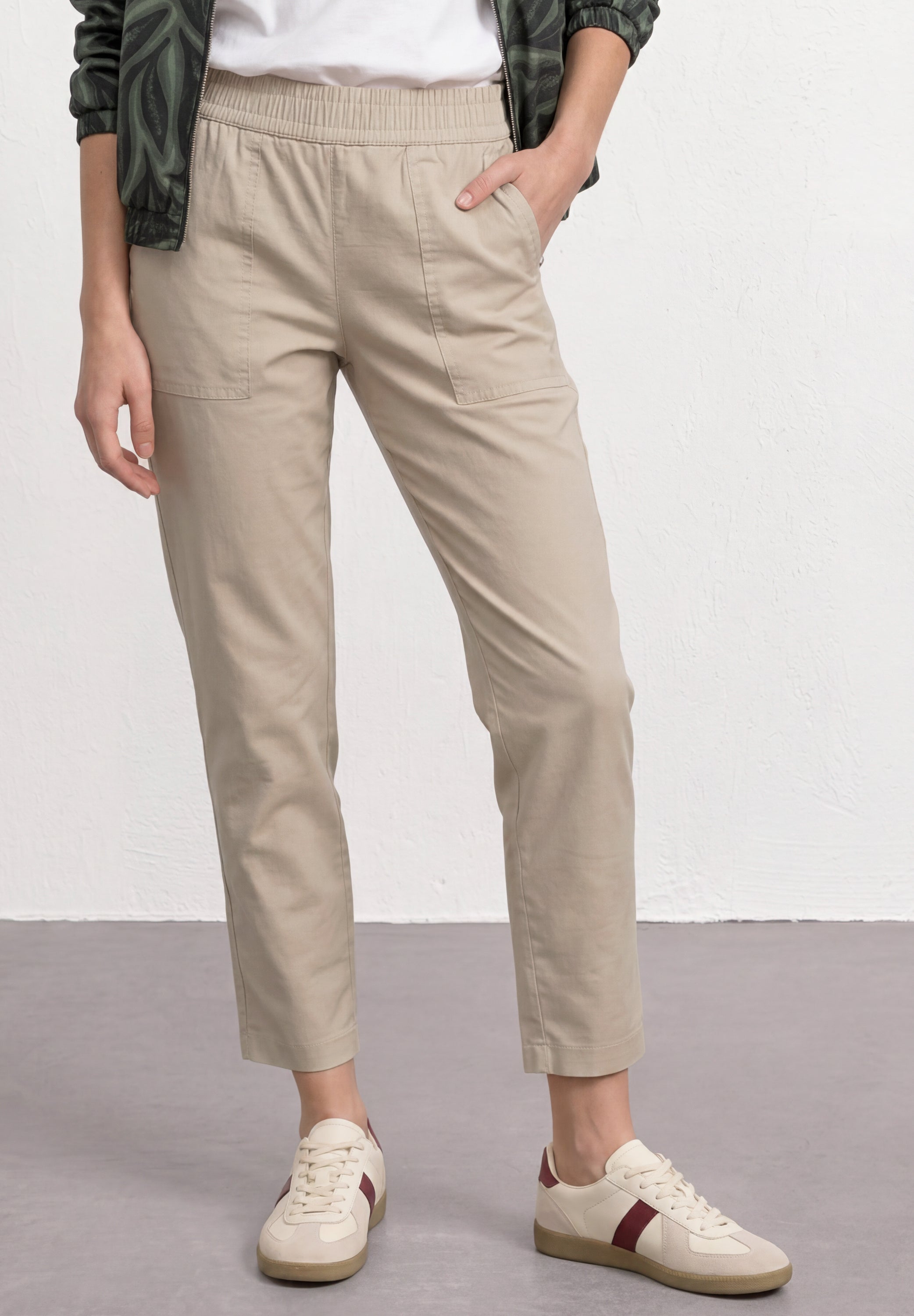 Slim Leg Chino mit Elastikbund