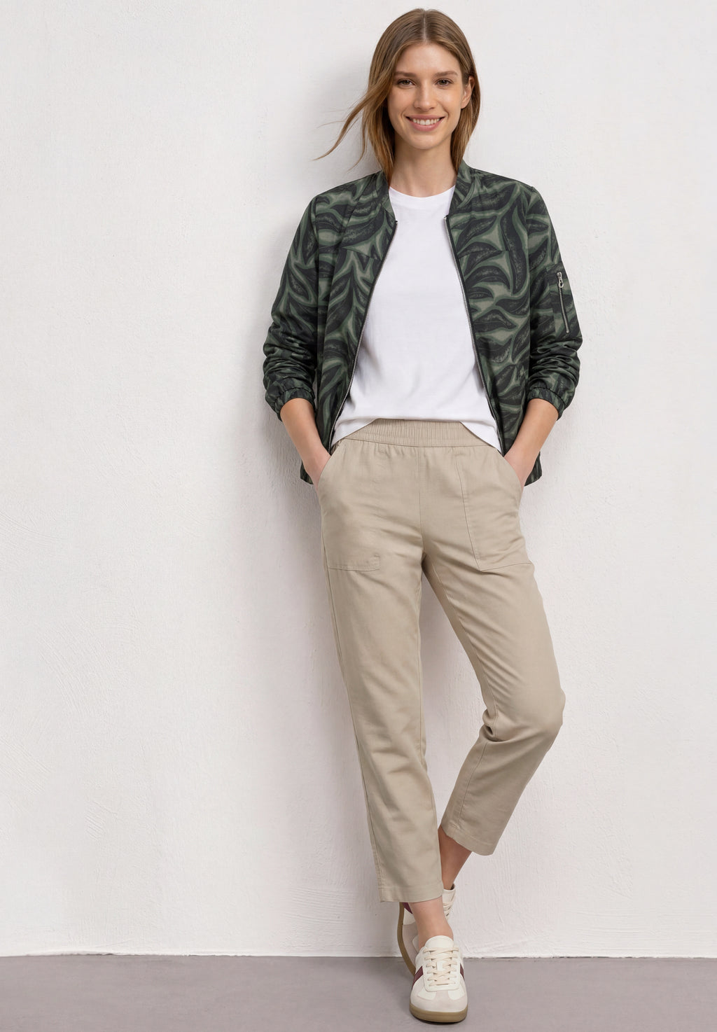 Slim Leg Chino mit Elastikbund