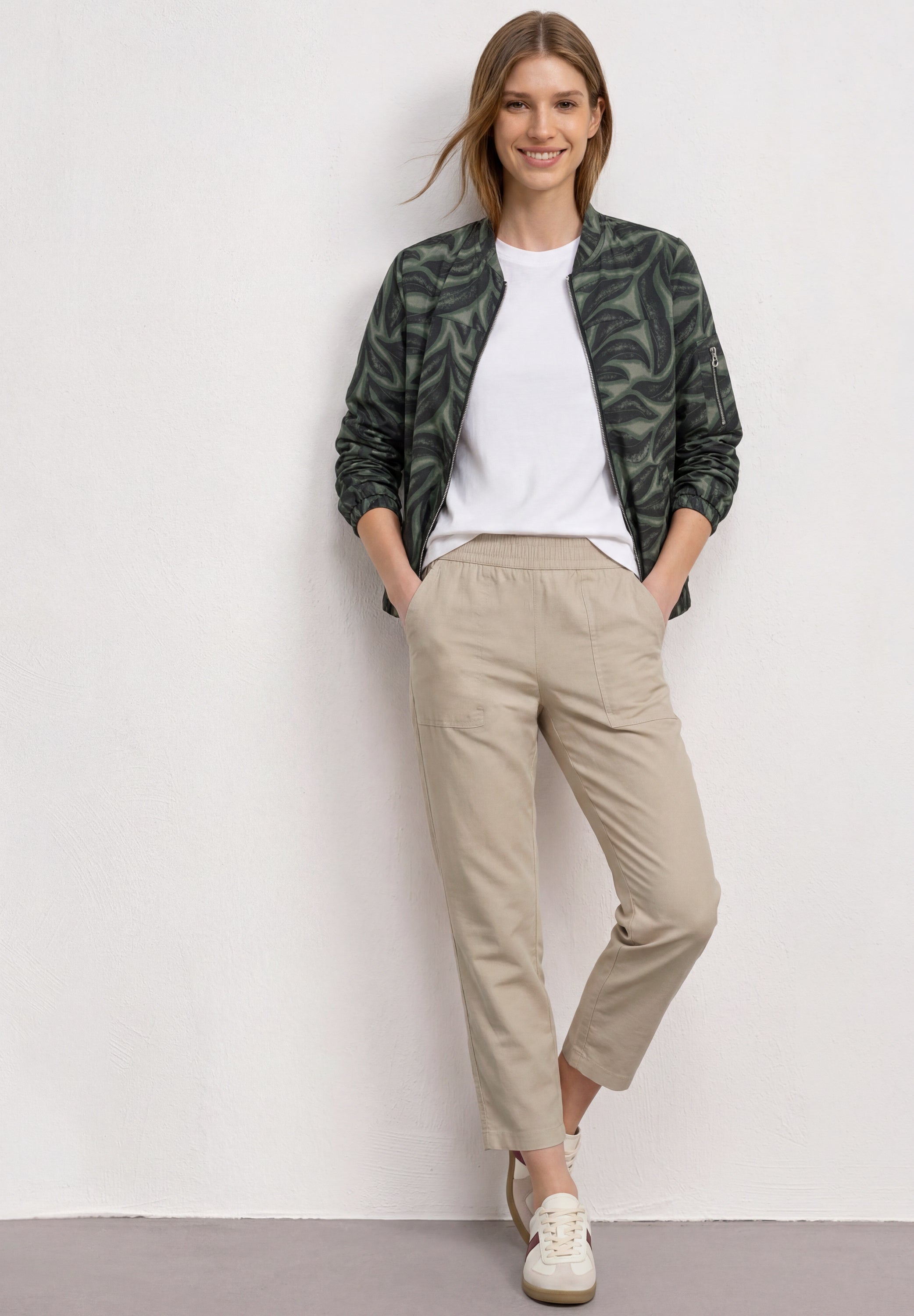 Slim Leg Chino mit Elastikbund