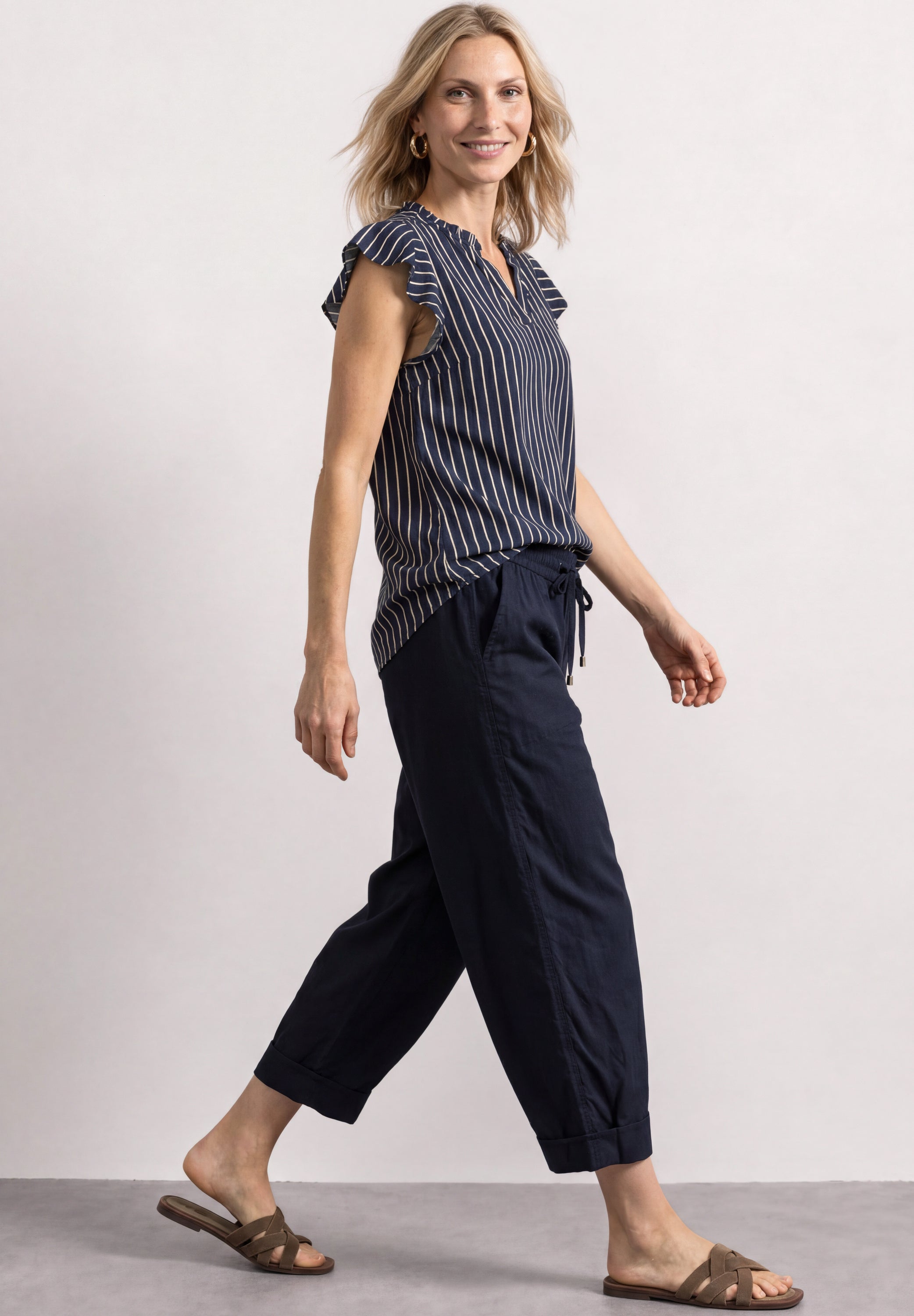 Blusenshirt mit Split Neck und Volant-Ärmeln