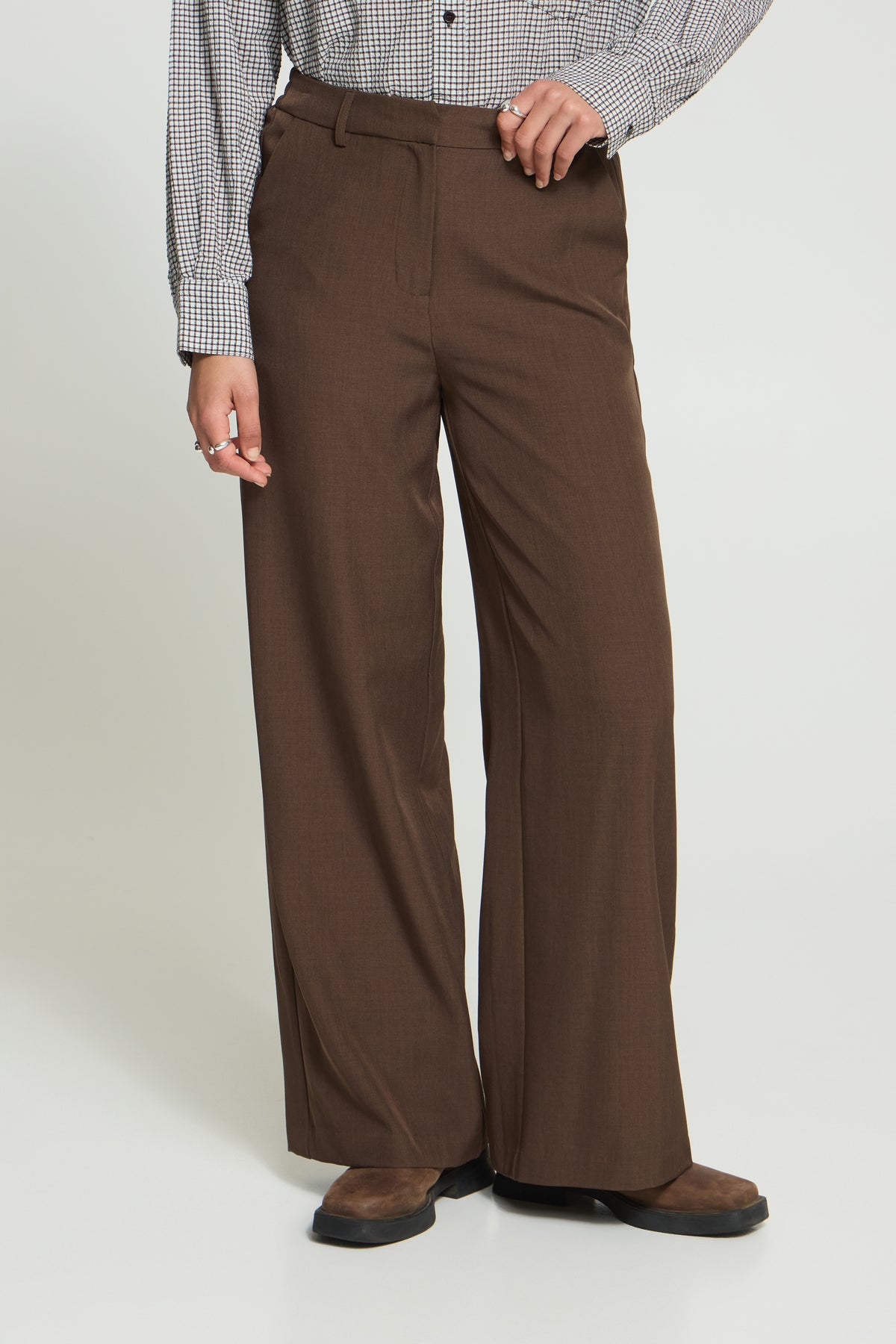 Weite Hose Fava mit Bundfalte von Ichi