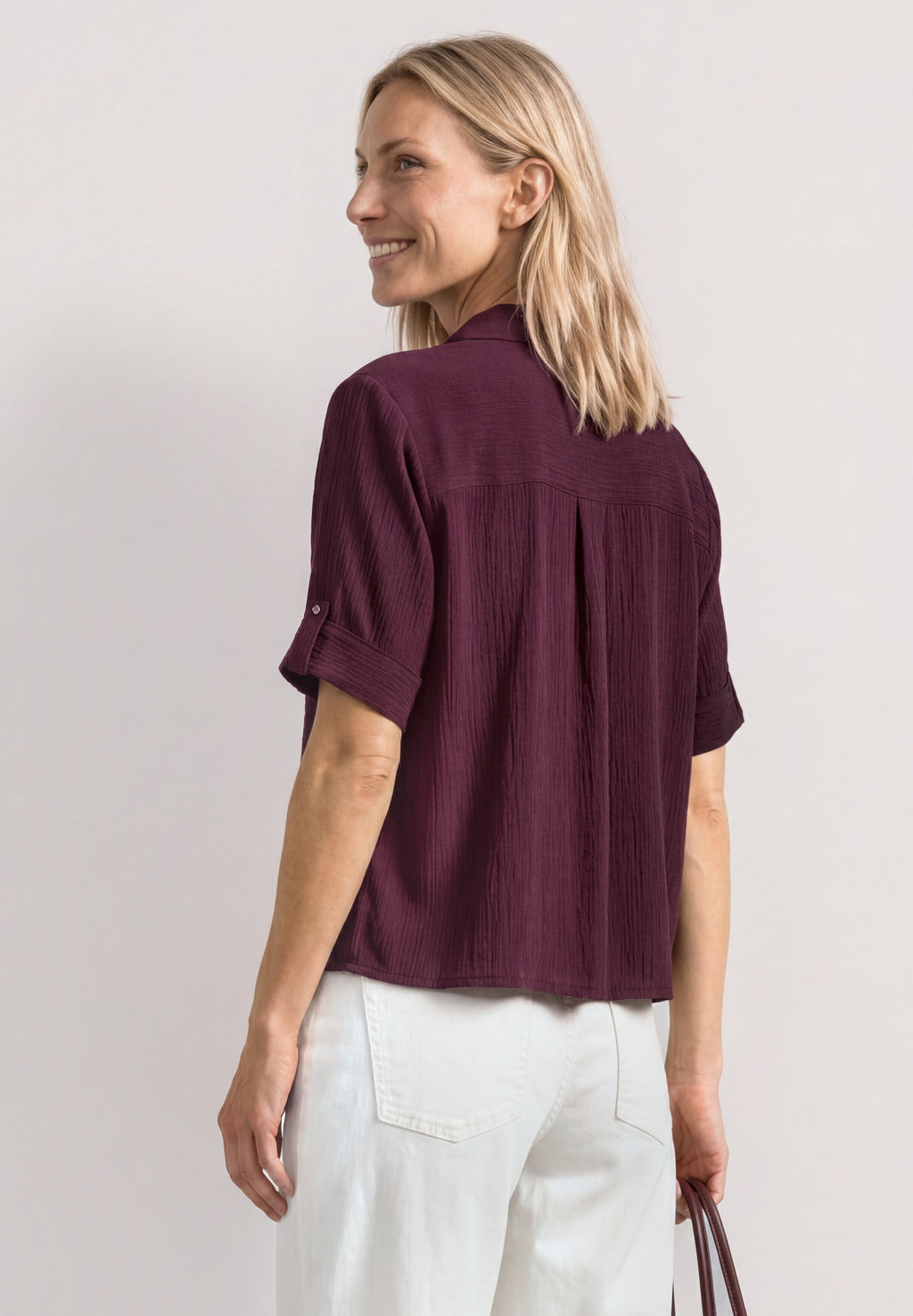 Kurzarm Hemdbluse mit Turn-Up-Details