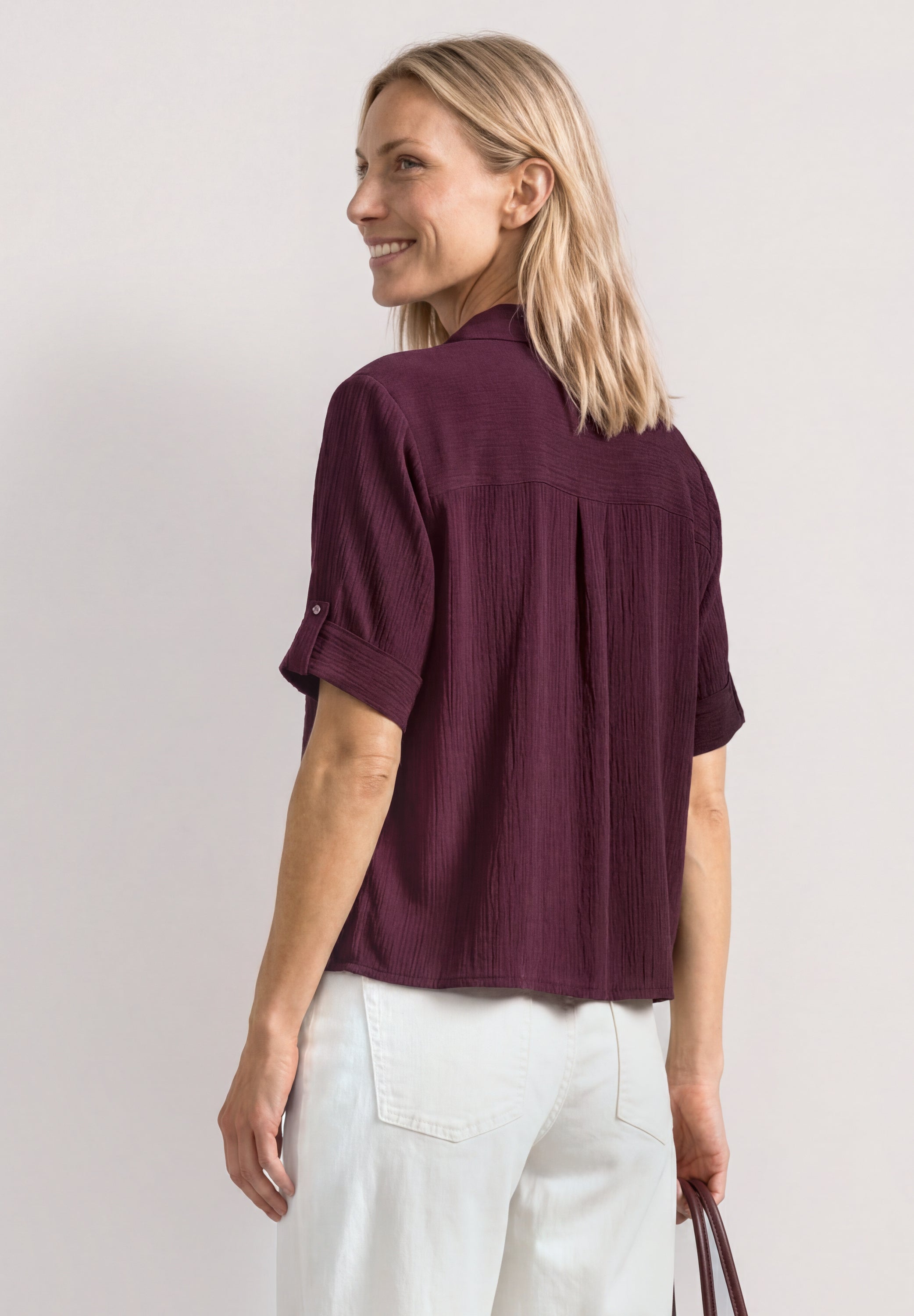 Kurzarm Hemdbluse mit Turn-Up-Details