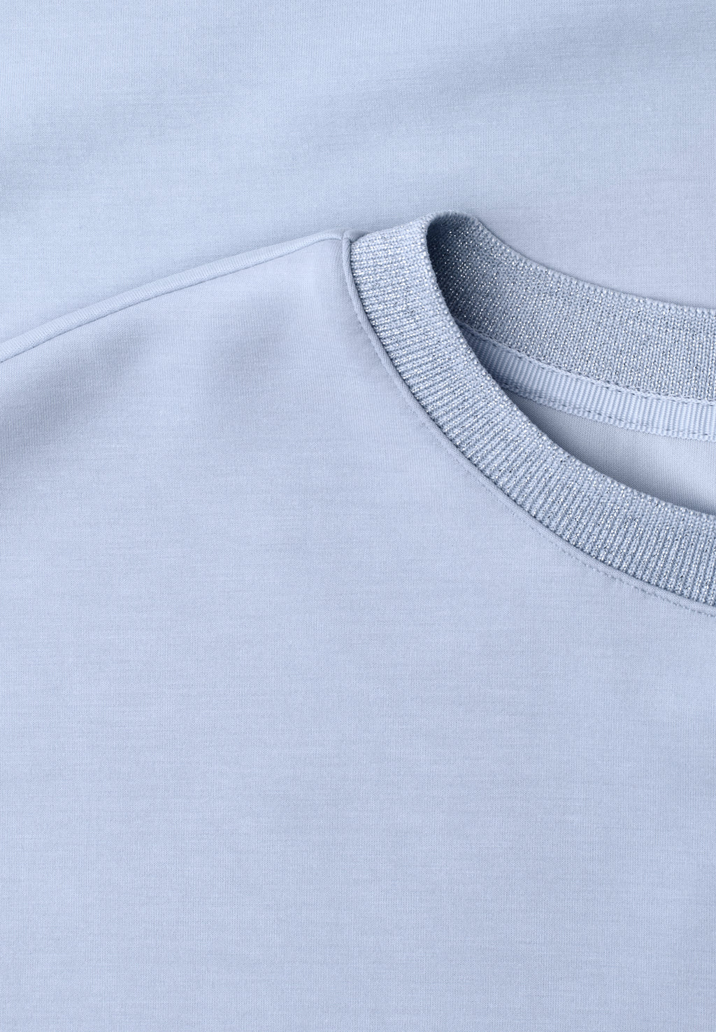 T-Shirt im Silk-Look mit Rundhals