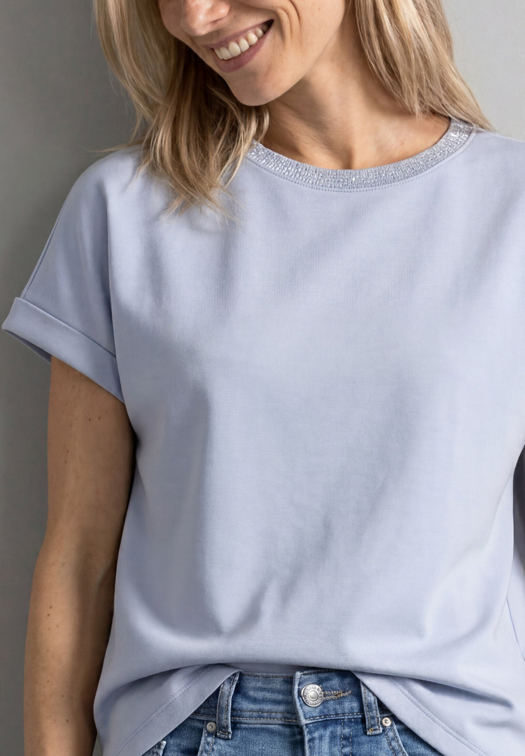 T-Shirt im Silk-Look mit Rundhals