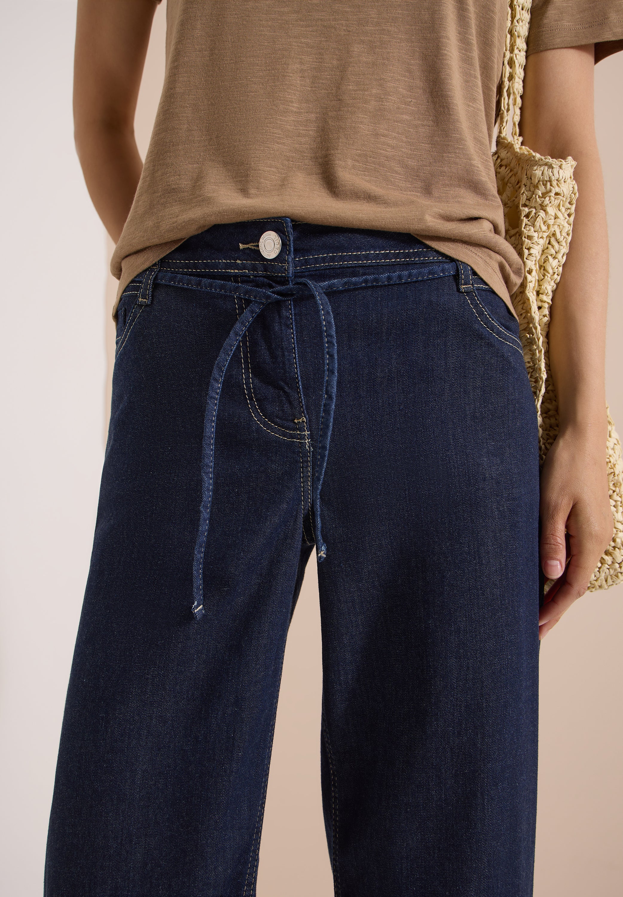 High Waist Wide Leg Jeans im Loose Fit