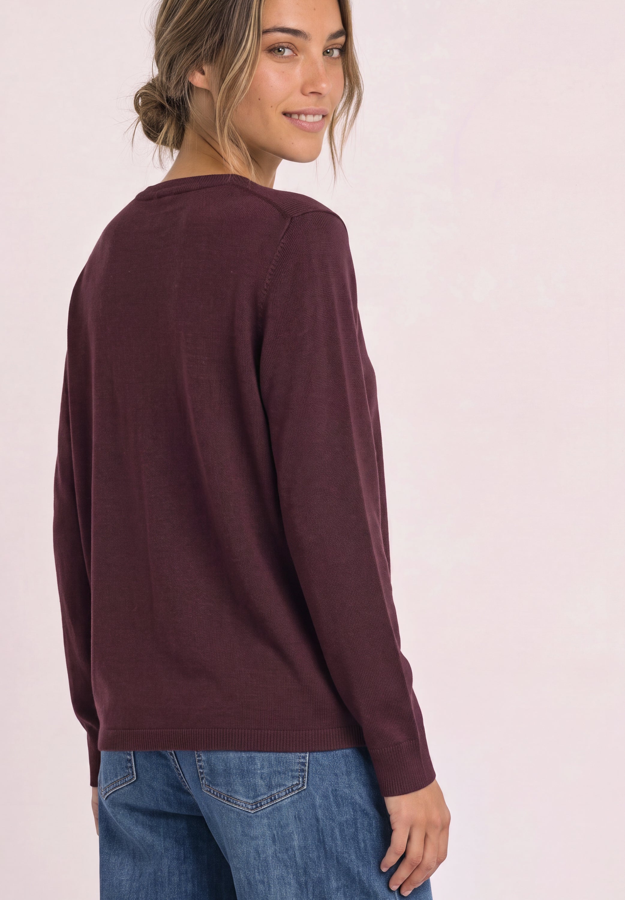 Basic Pullover mit U-Boot-Ausschnitt