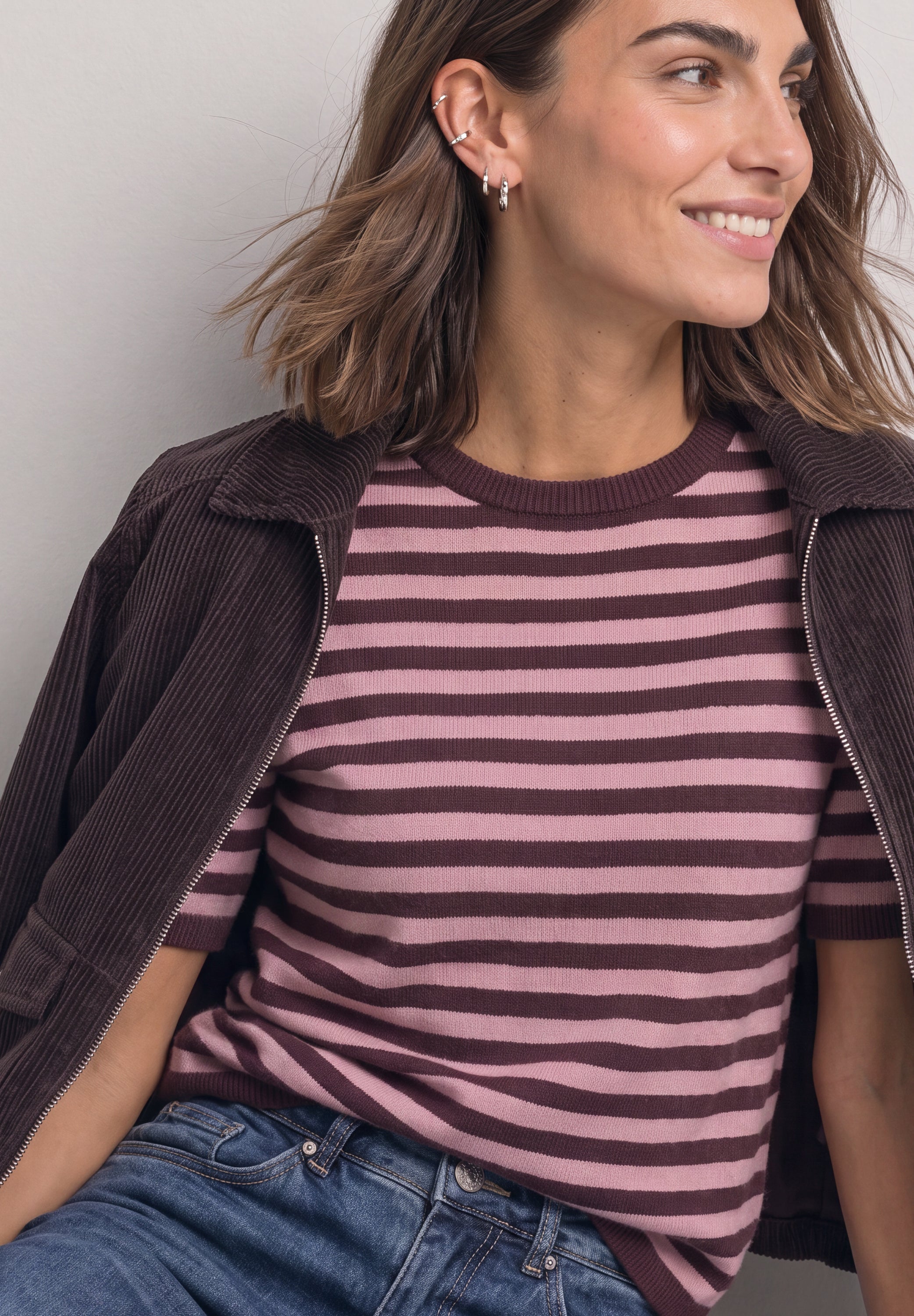 Kurzarm Pullover mit Rundhals und Streifen