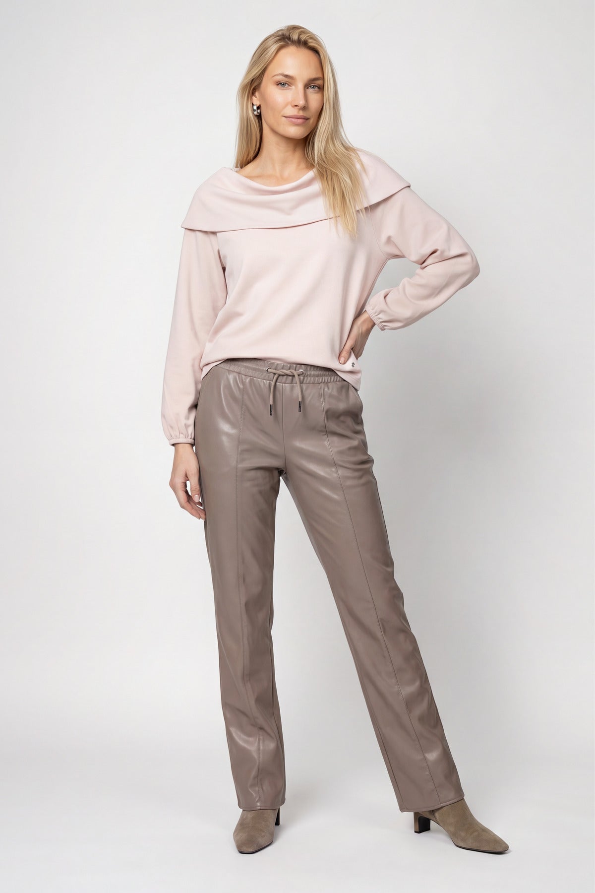 Pullover mit Carmen-Ausschnitt