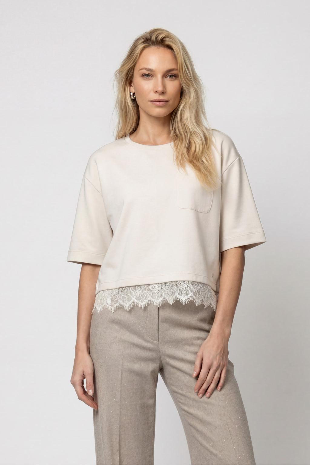 Sweatshirt mit Spitzenborte