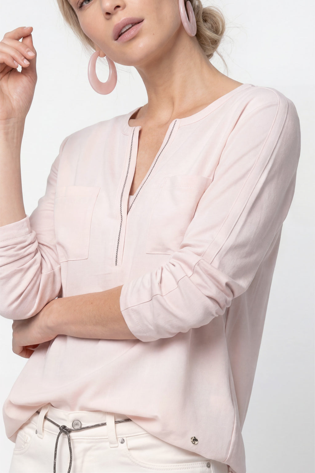 Schluse mit Schmuckdetails