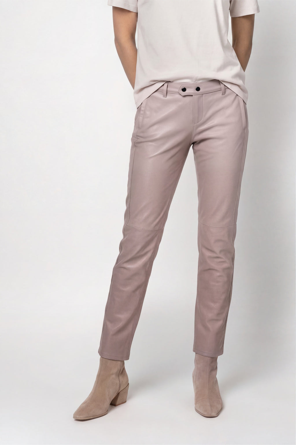 Straight Leg Hose mit Lederoptik