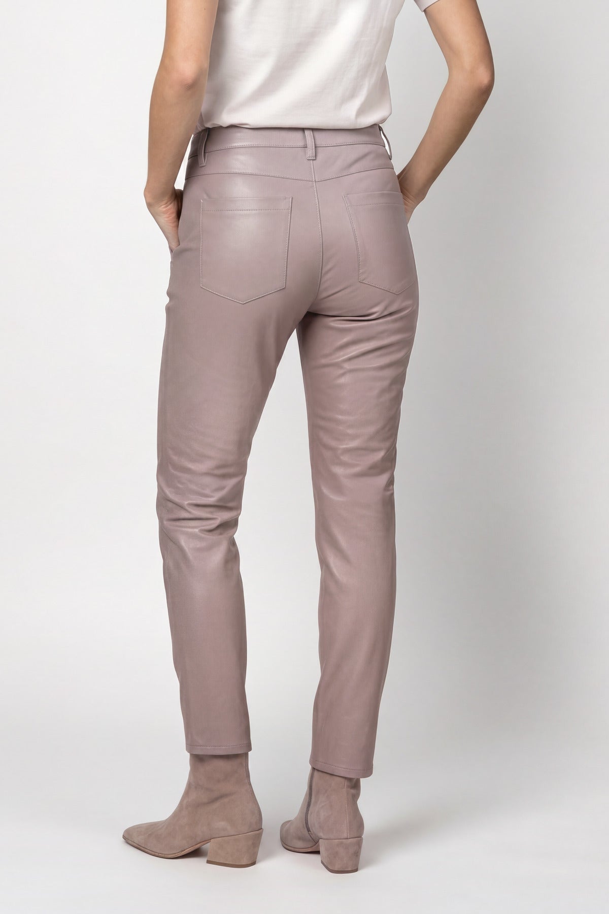 Straight Leg Hose mit Lederoptik