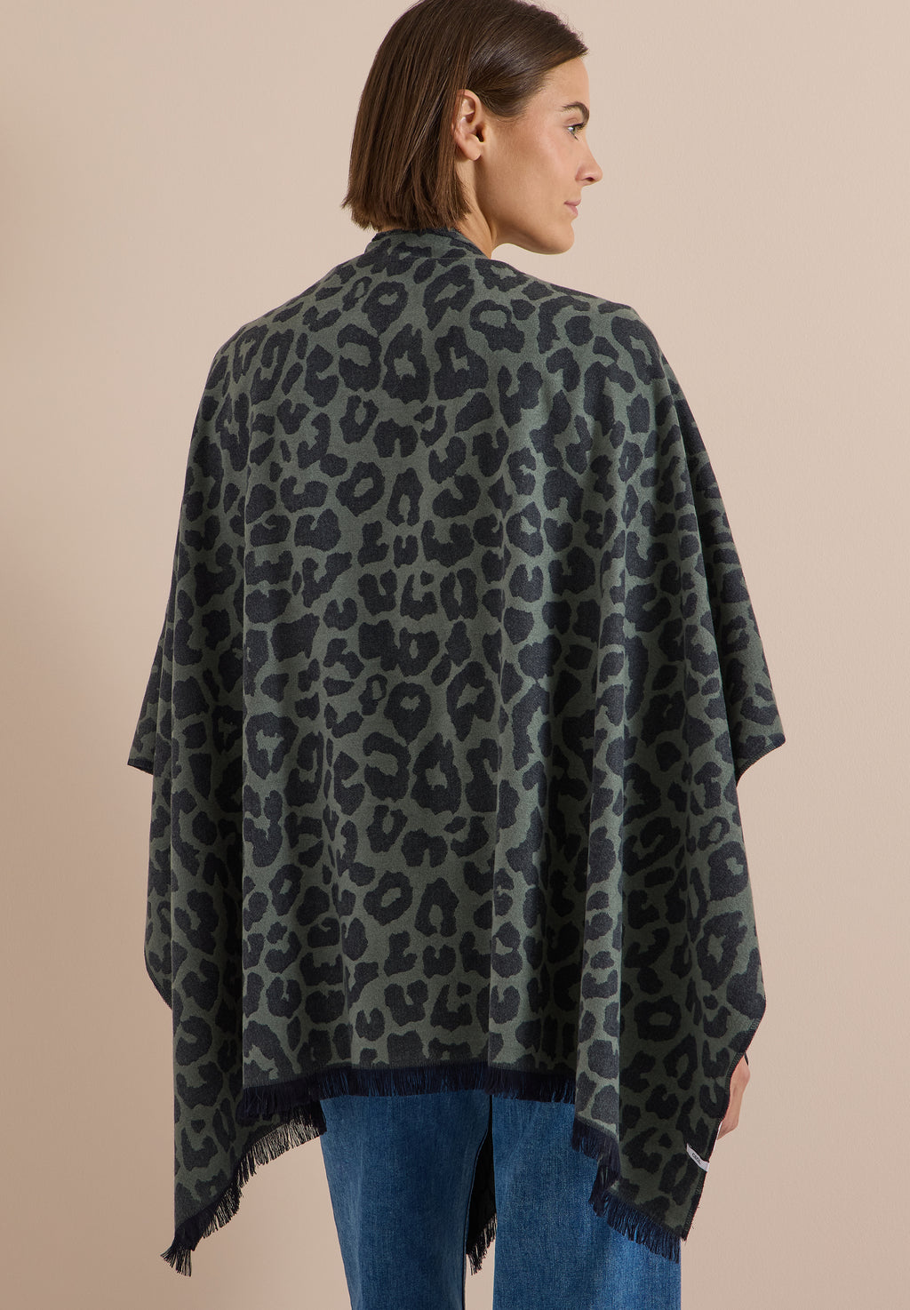 Cape mit Leo-Muster