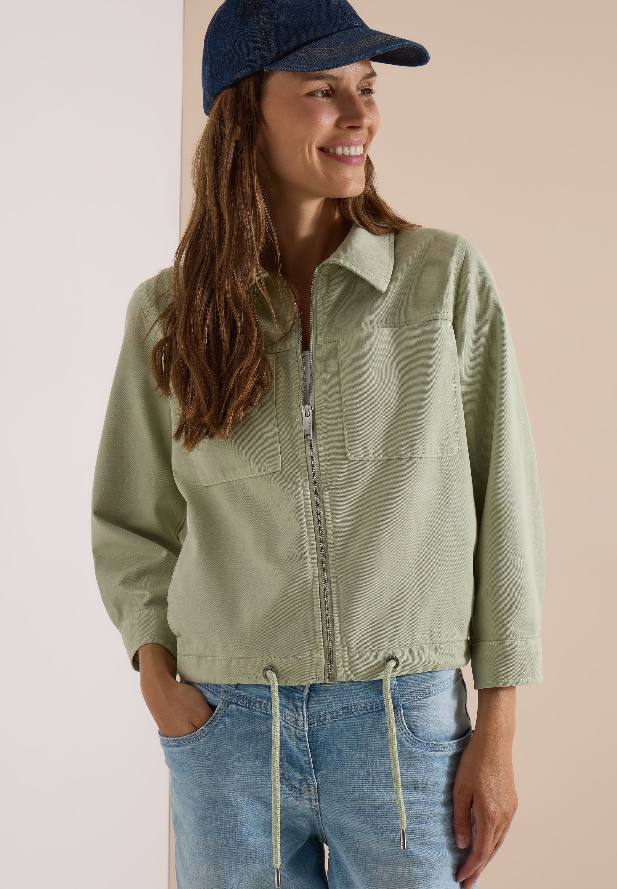3/4-Arm Jacke mit Brusttaschen und Zipper