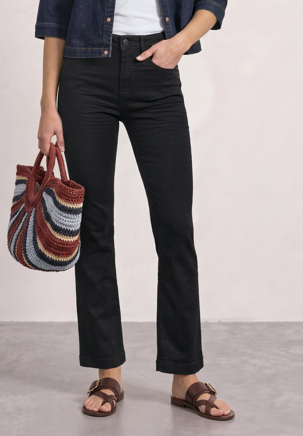 High Waist Bootcut Jeans im Slim Fit