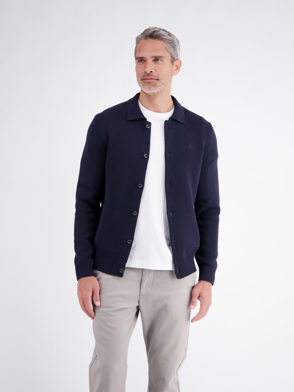 JACKE KNOPF