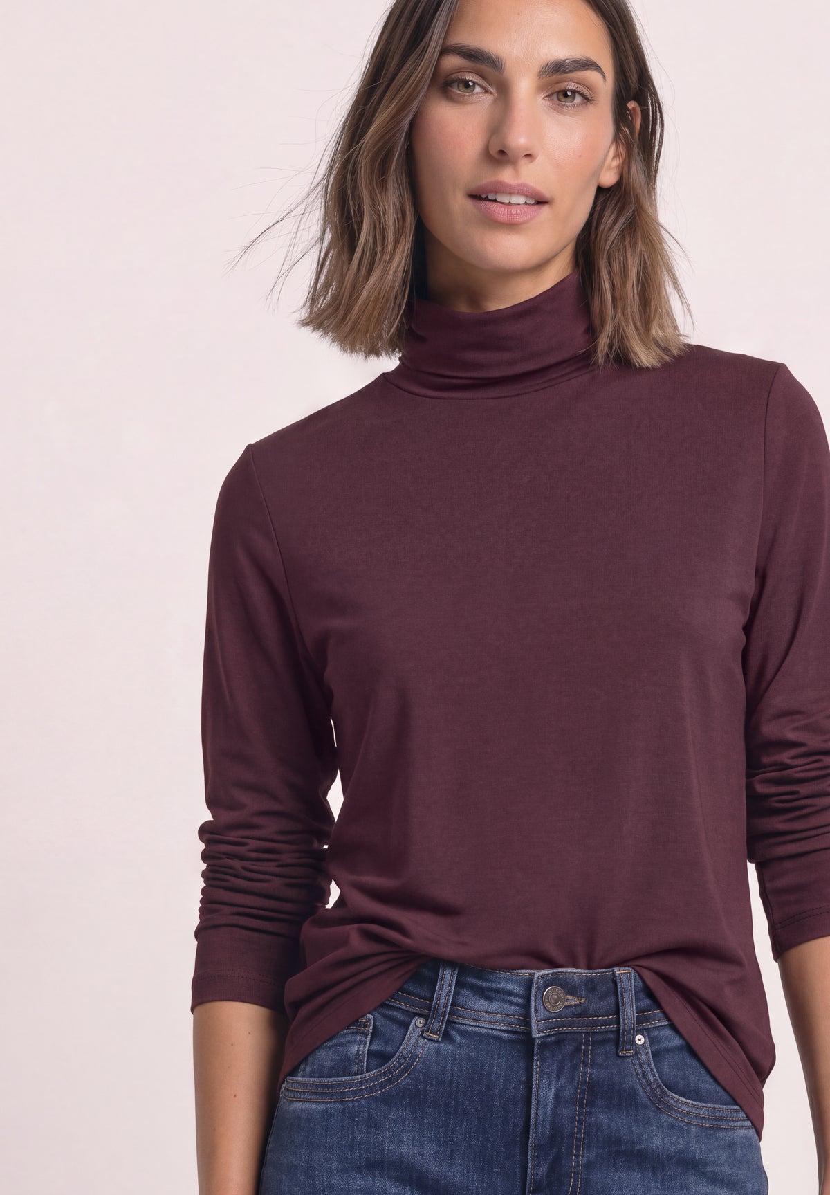 Langarm Shirt in Unifarbe mit Rollkragen von Street One