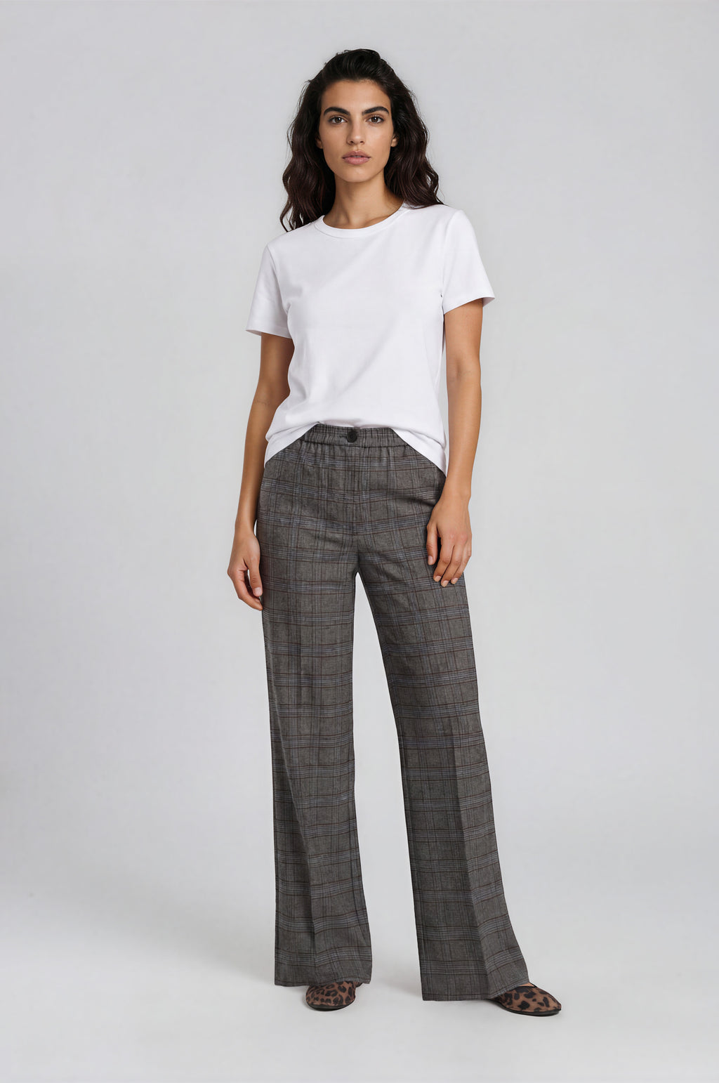 wideleg pants with elastic wb and button closure french pocket