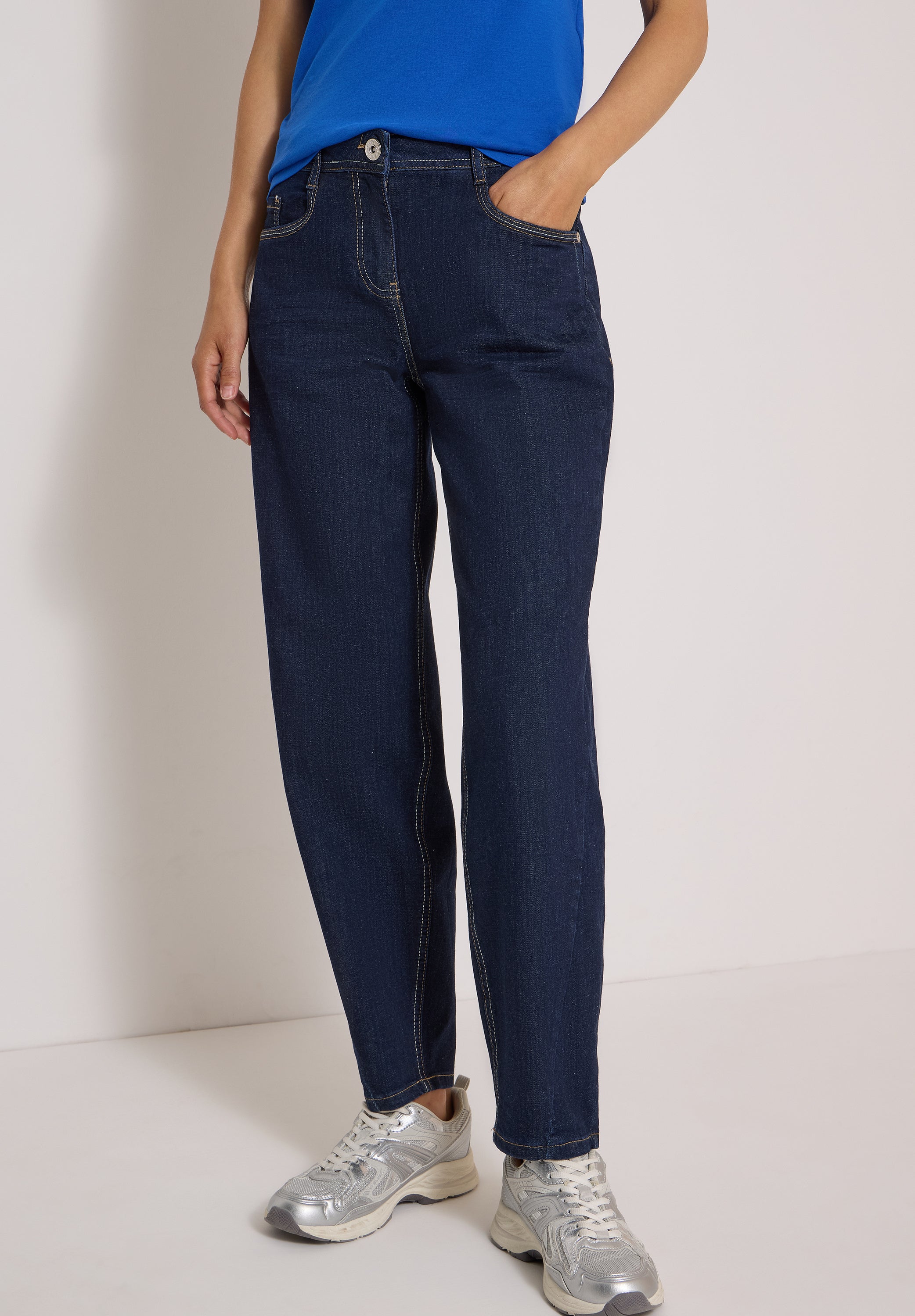High Waist Barrel Leg Jeans im Loose Fit