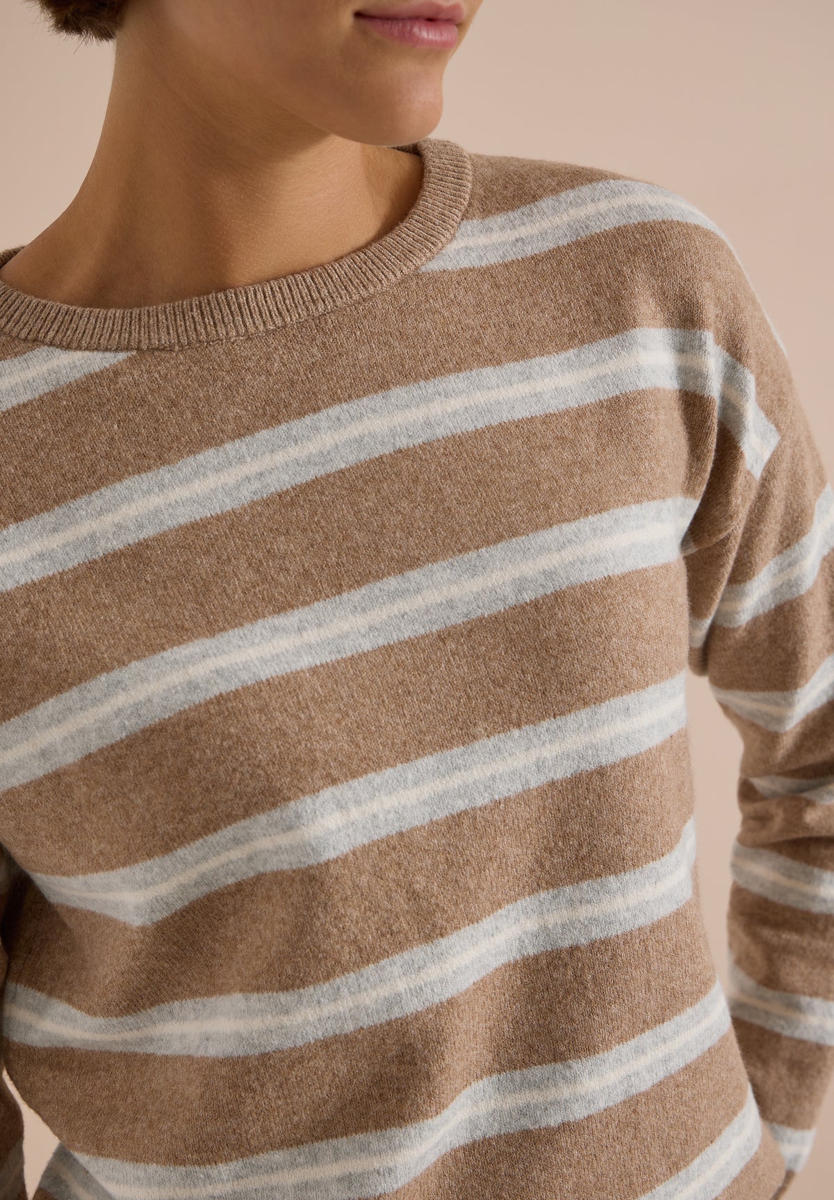 Pullover mit Boat Neck und Streifen