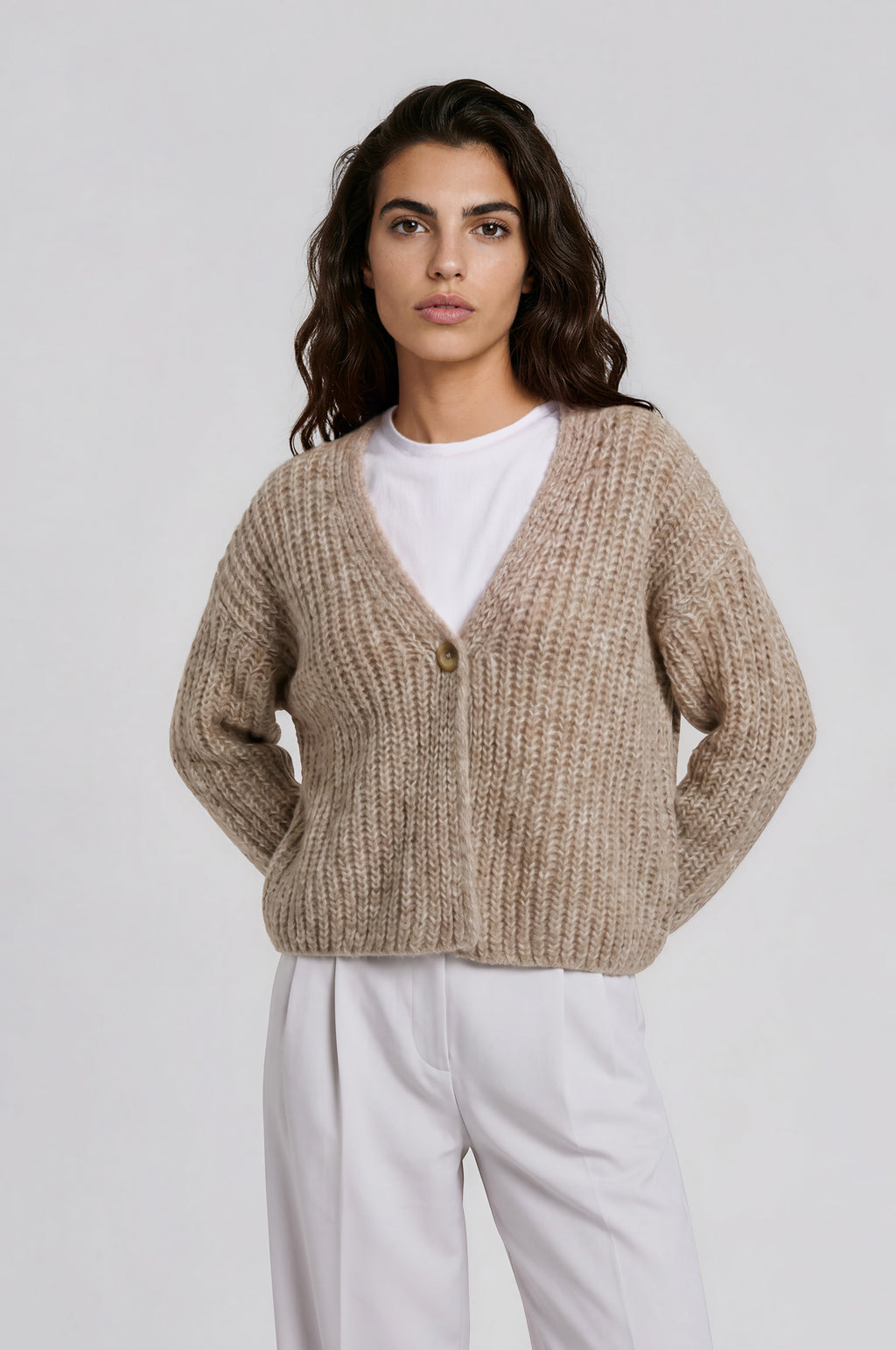 v neck drop shoulder 1/1 sleeve